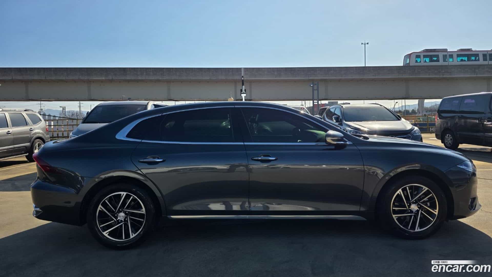 Grandeur Hyundai 2021.0-OPTION-022