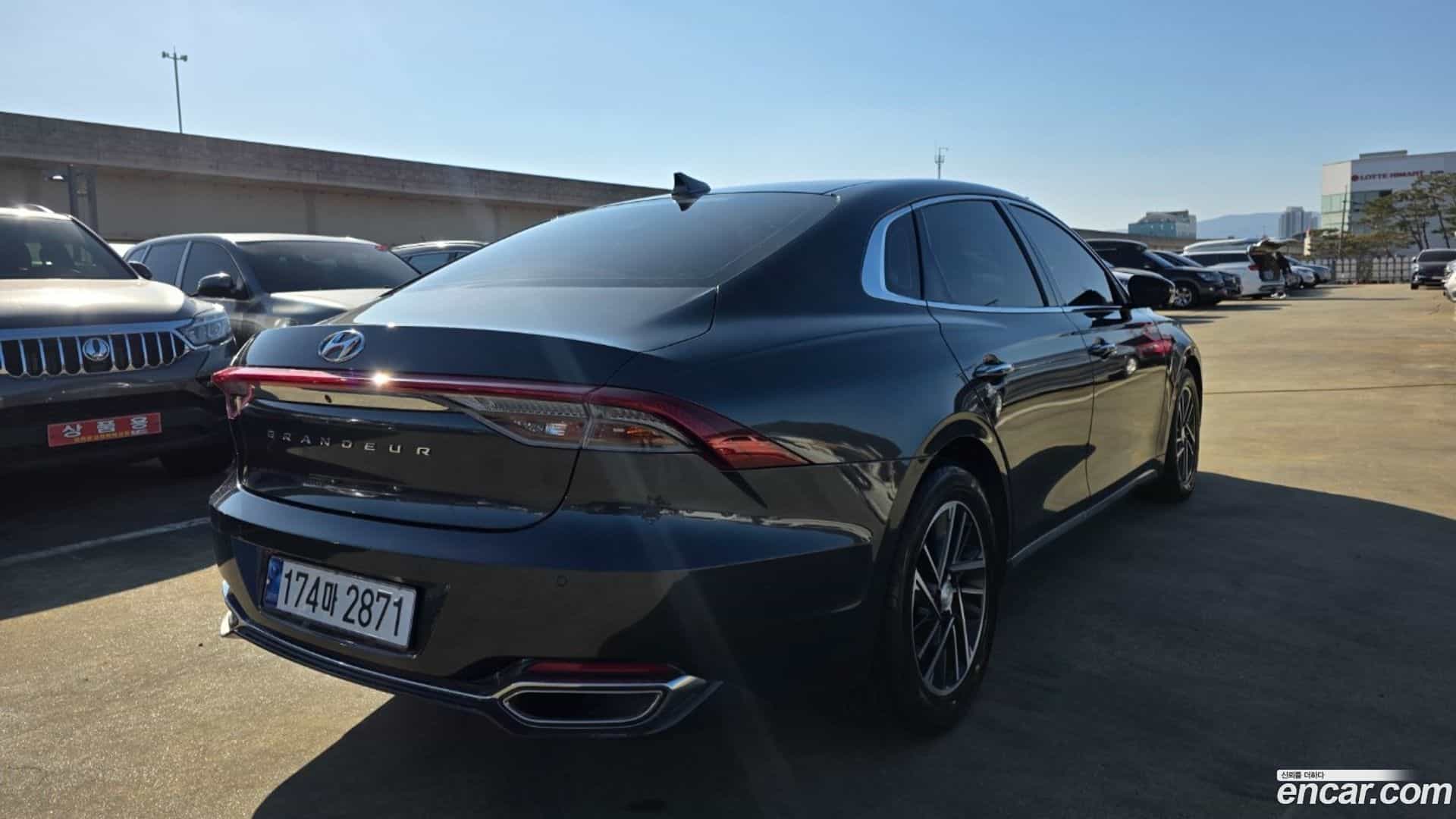 Grandeur Hyundai 2021.0-OPTION-023