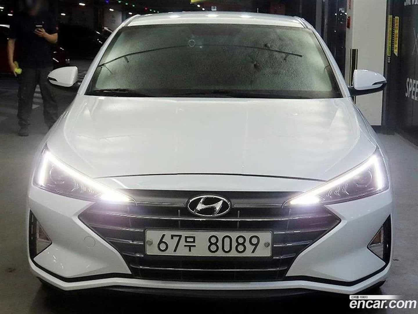 AVANTE Hyundai 2019.7-OUTER-002