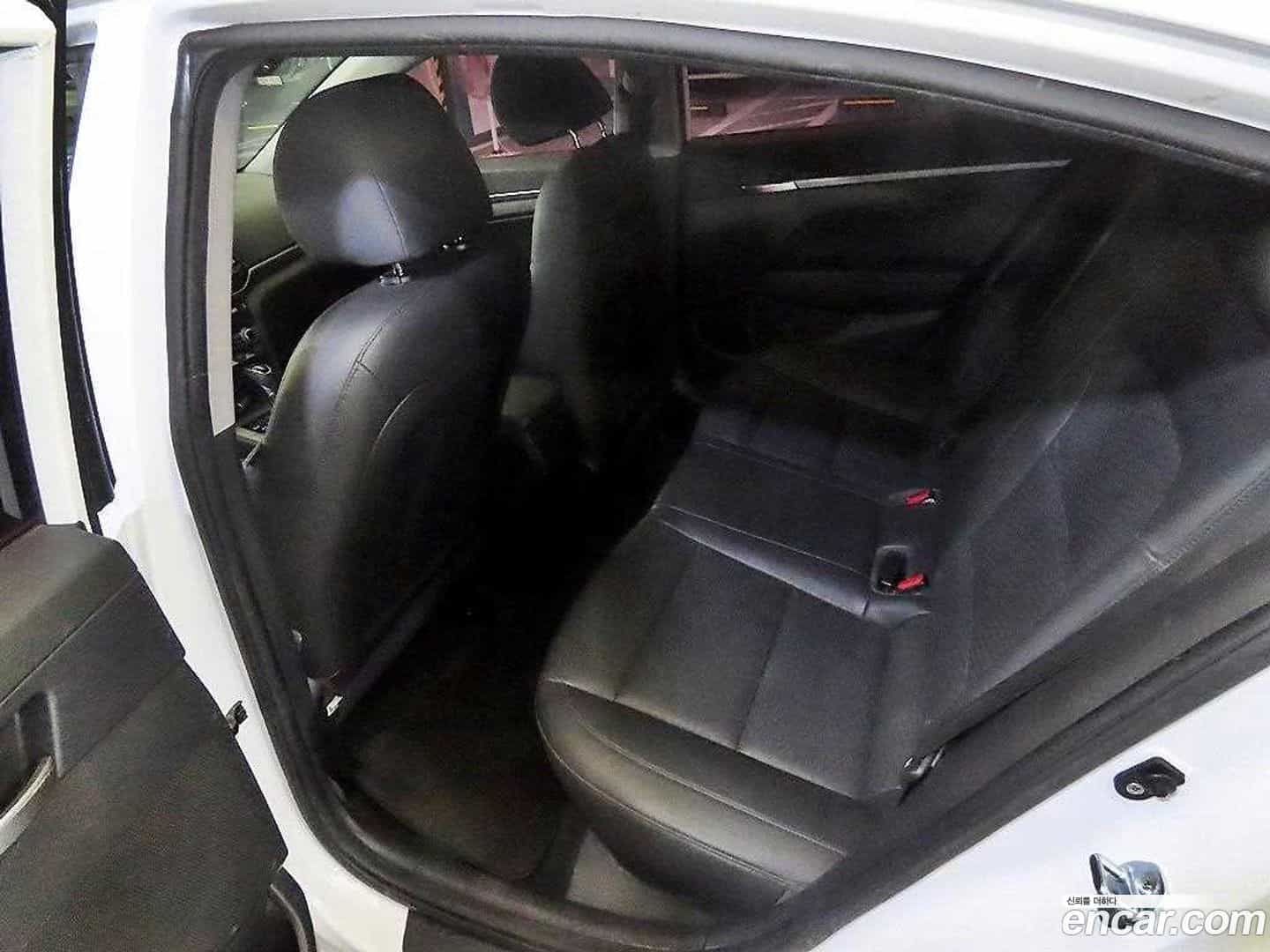 AVANTE Hyundai 2019.7-INNER-007