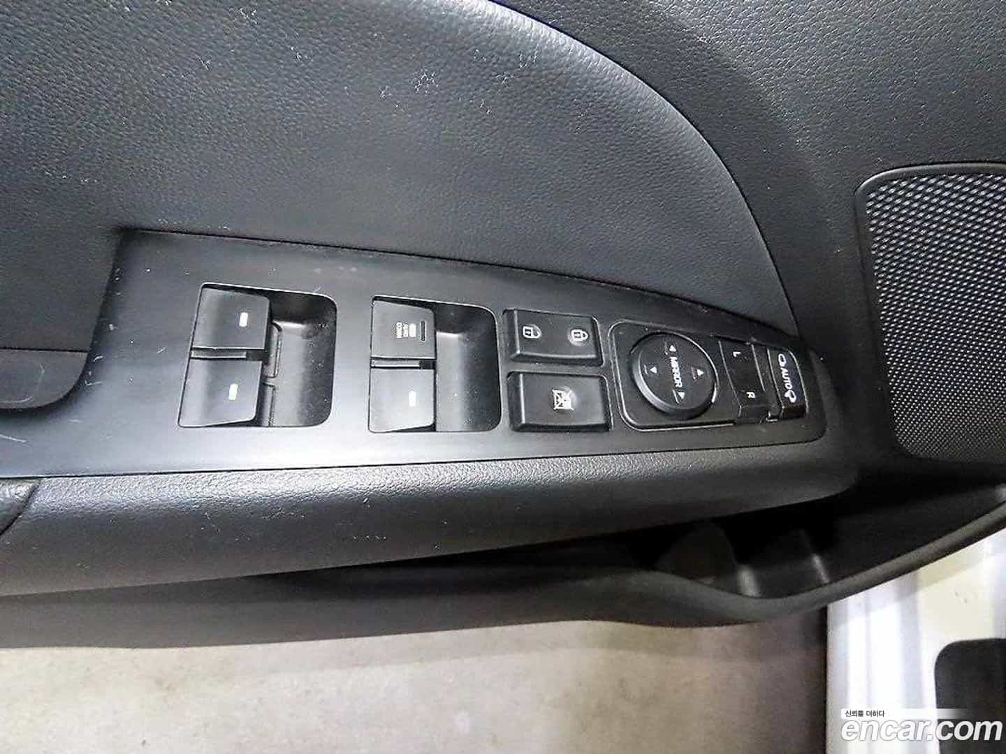 AVANTE Hyundai 2019.7-OPTION-017