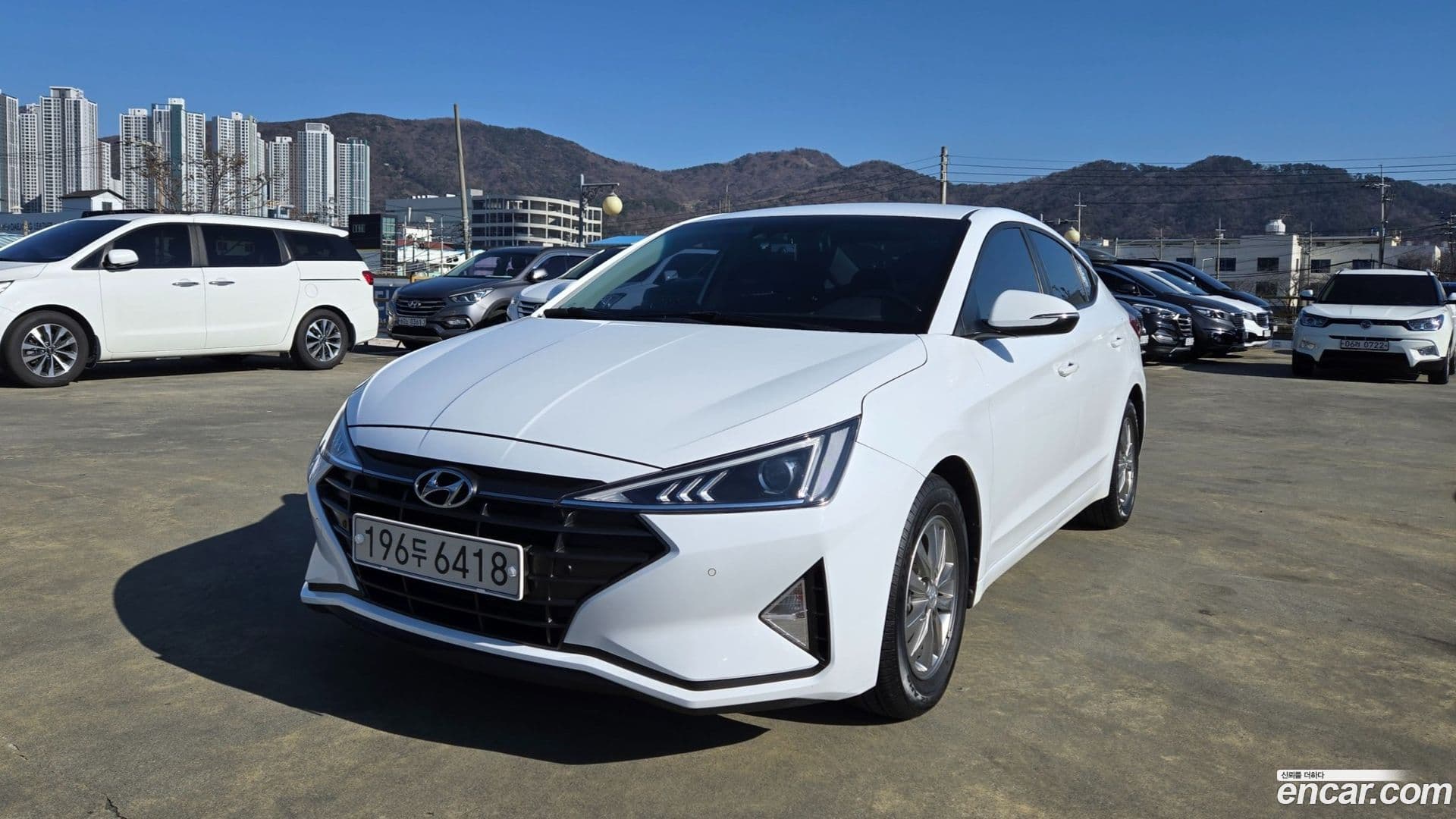 Main__Slider__Photo:AVANTE Hyundai 2018.11-0