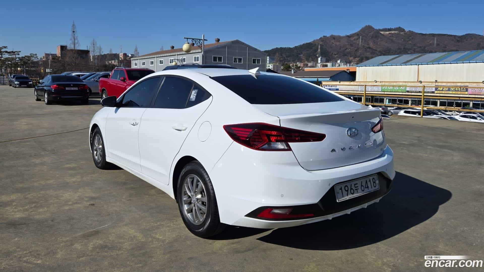 AVANTE Hyundai 2018.11-OUTER-002