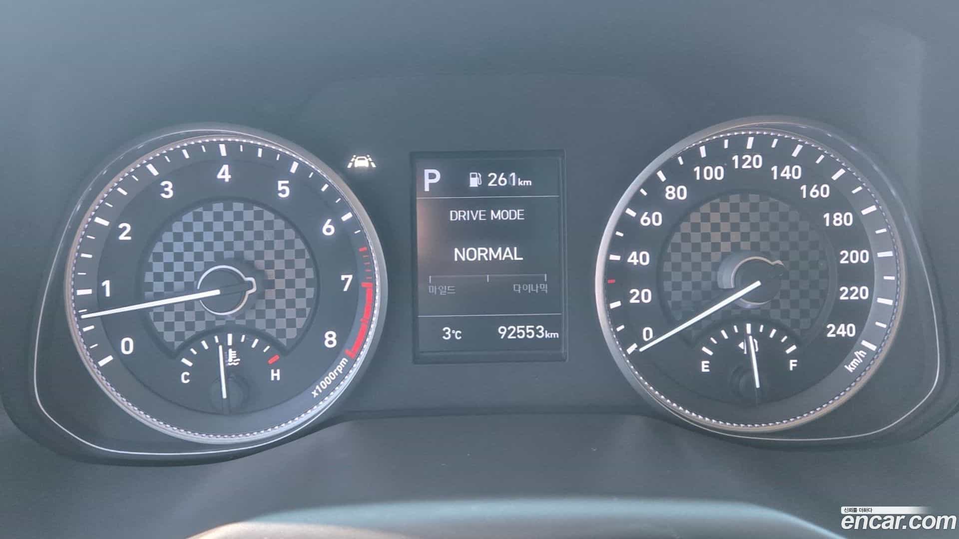 AVANTE Hyundai 2018.11-INNER-008