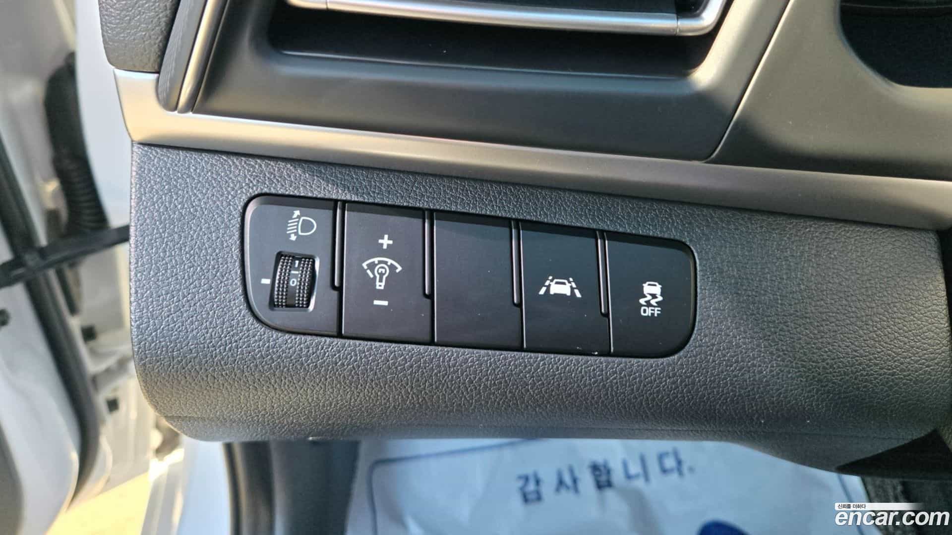AVANTE Hyundai 2018.11-OPTION-019
