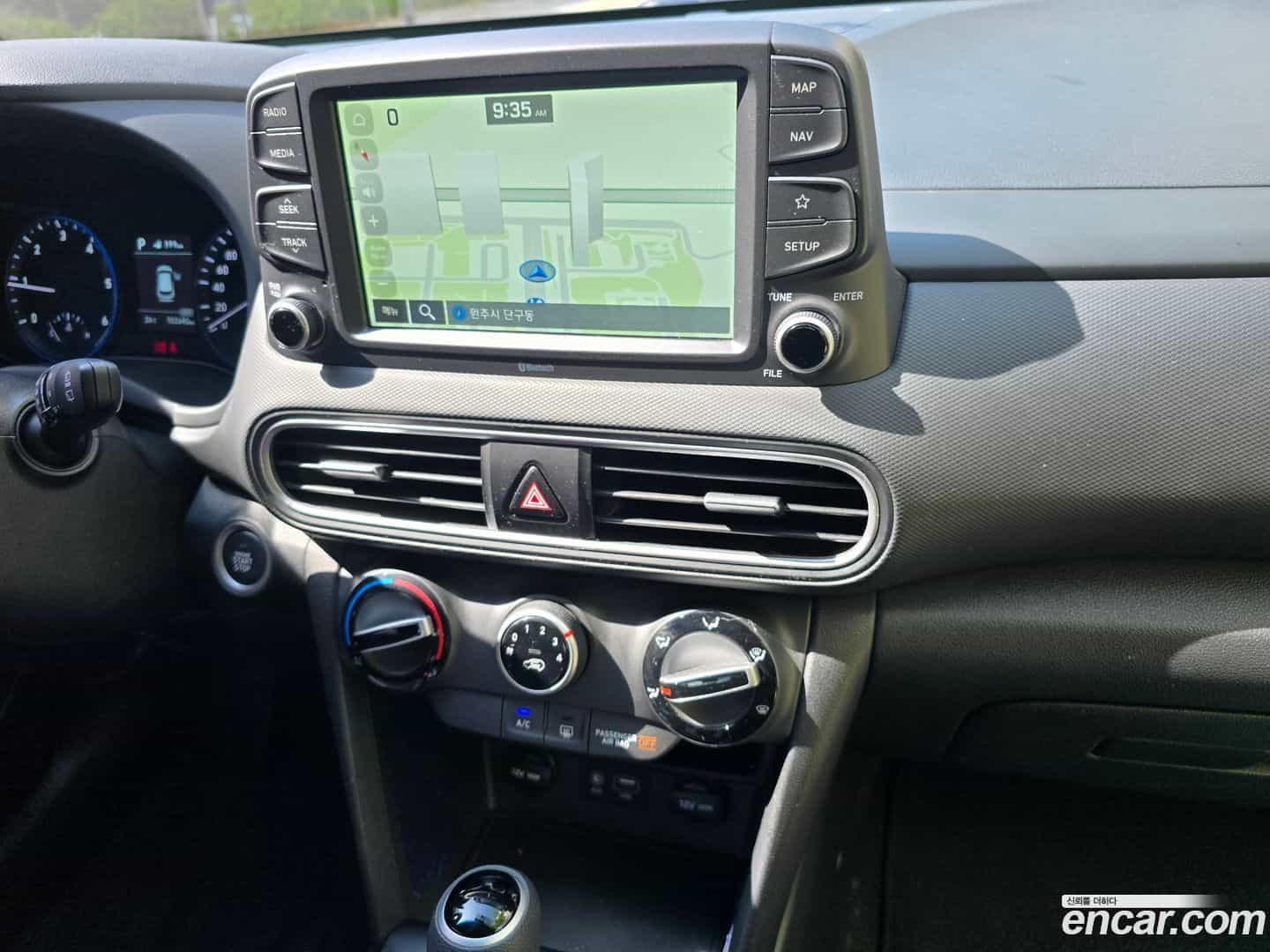 Kona Hyundai 2018.1-OPTION-017