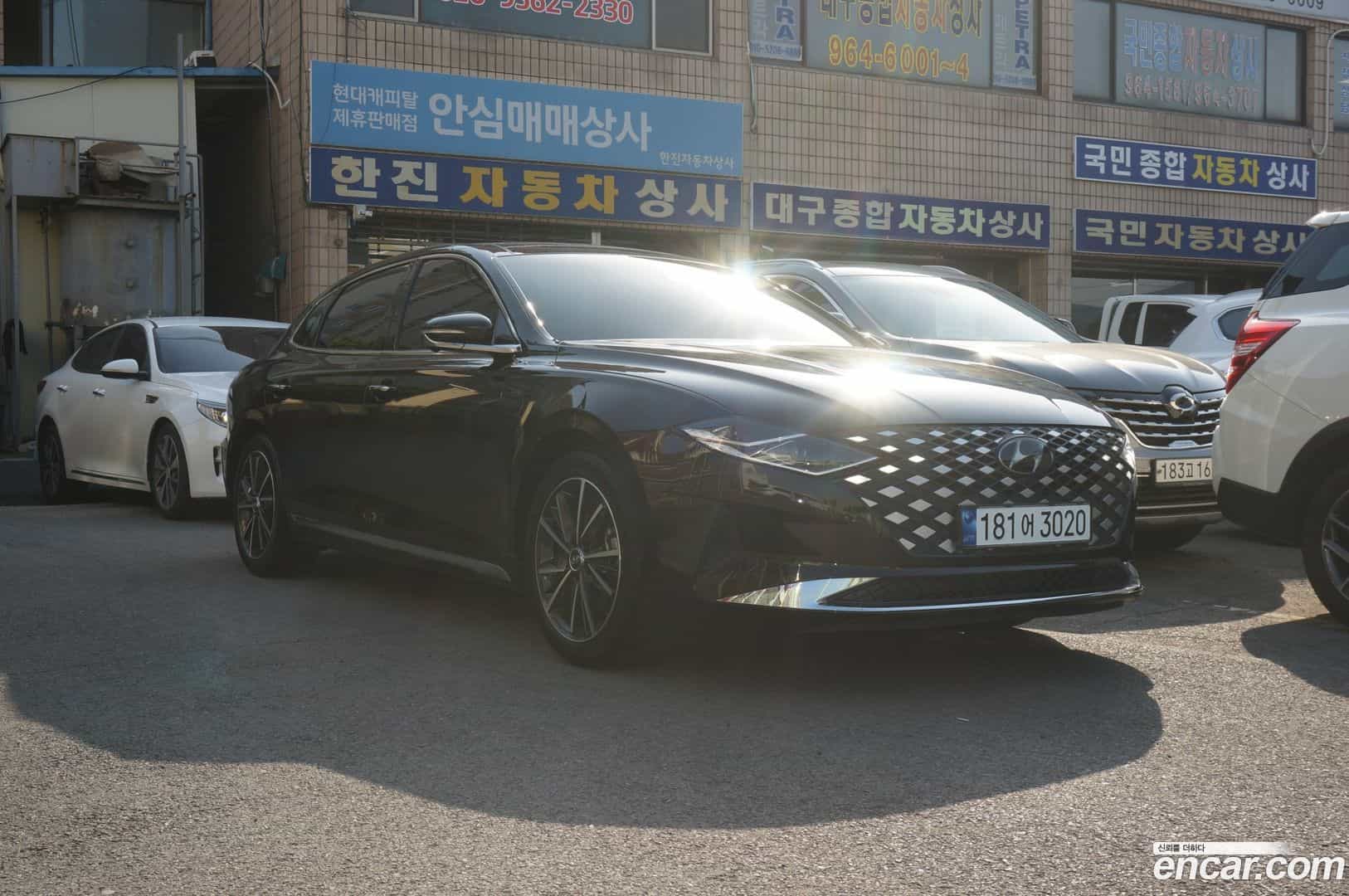 Grandeur Hyundai 2022.3-OUTER-002