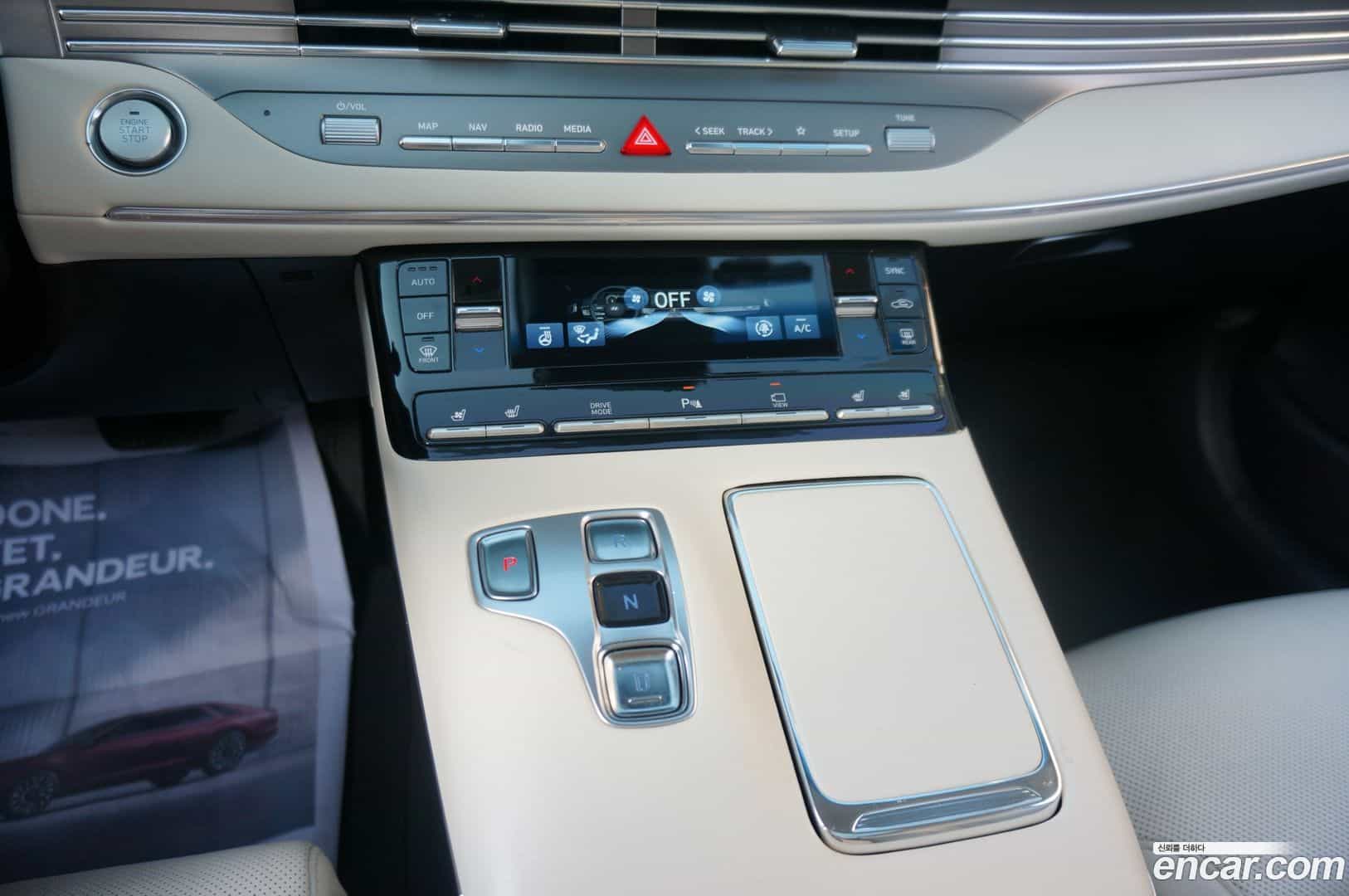 Grandeur Hyundai 2022.3-OPTION-018