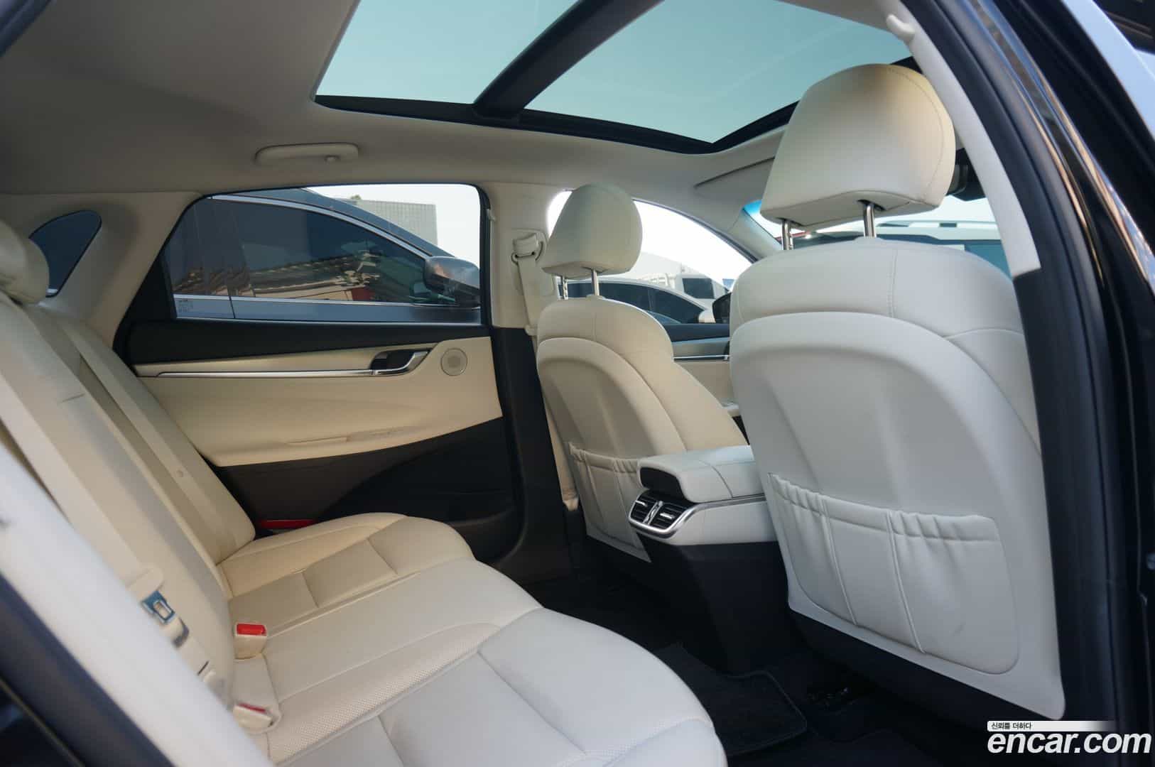Grandeur Hyundai 2022.3-OPTION-020