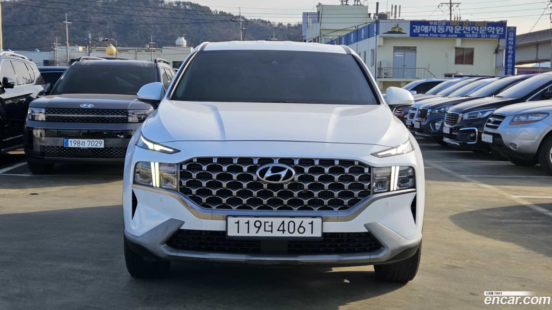 Santafe Hyundai 2022.6-OUTER-003