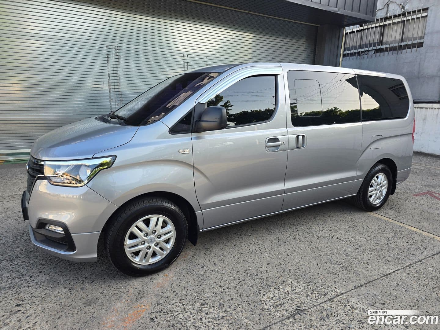 Main__Slider__Photo:Starex Hyundai 2020.6-0