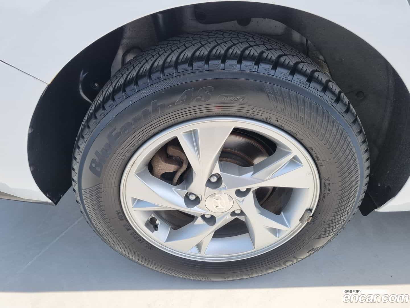 AVANTE Hyundai 2021.3-OPTION-022