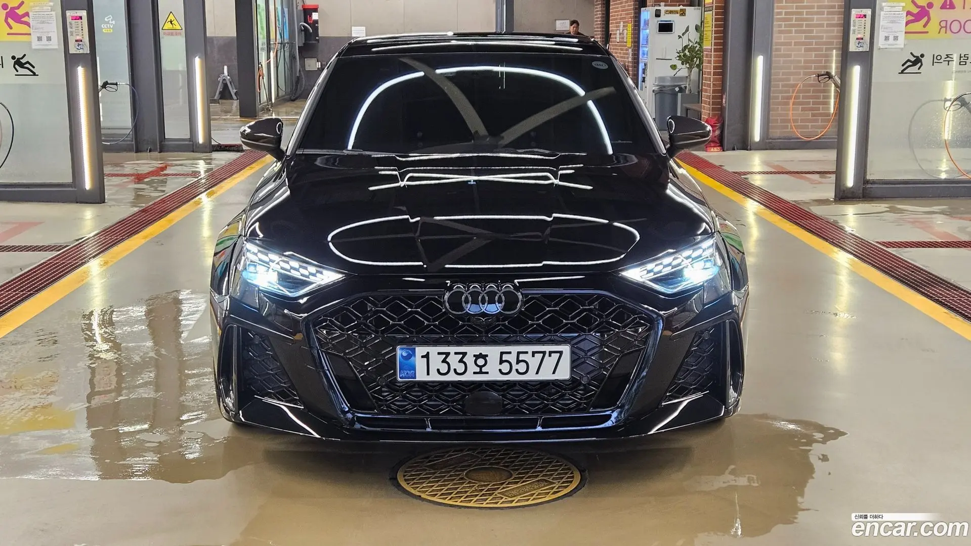 Main__Slider__Photo:RS3 Audi 2025.10-0
