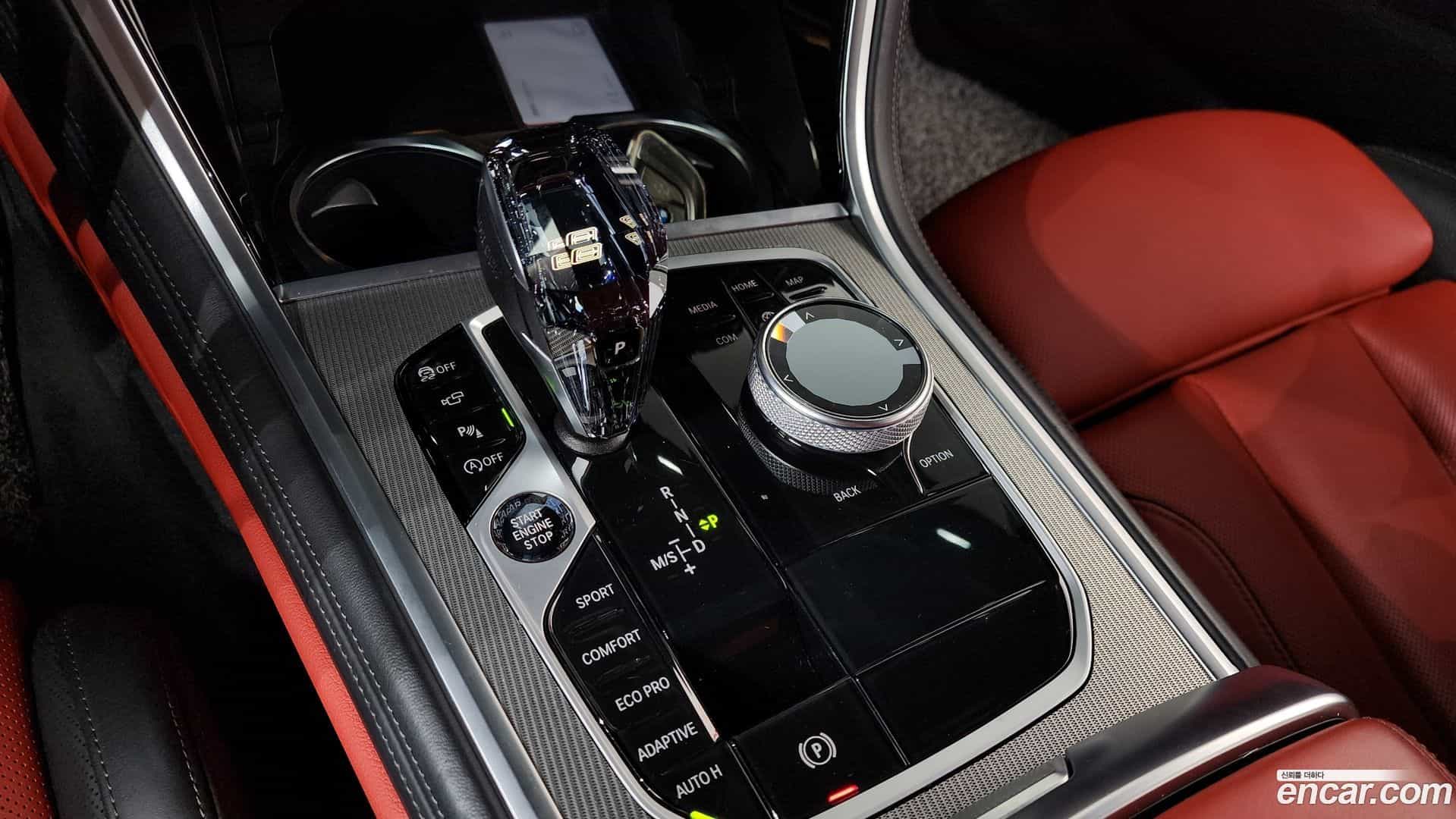 8-Series BMW 2022.5-INNER-009