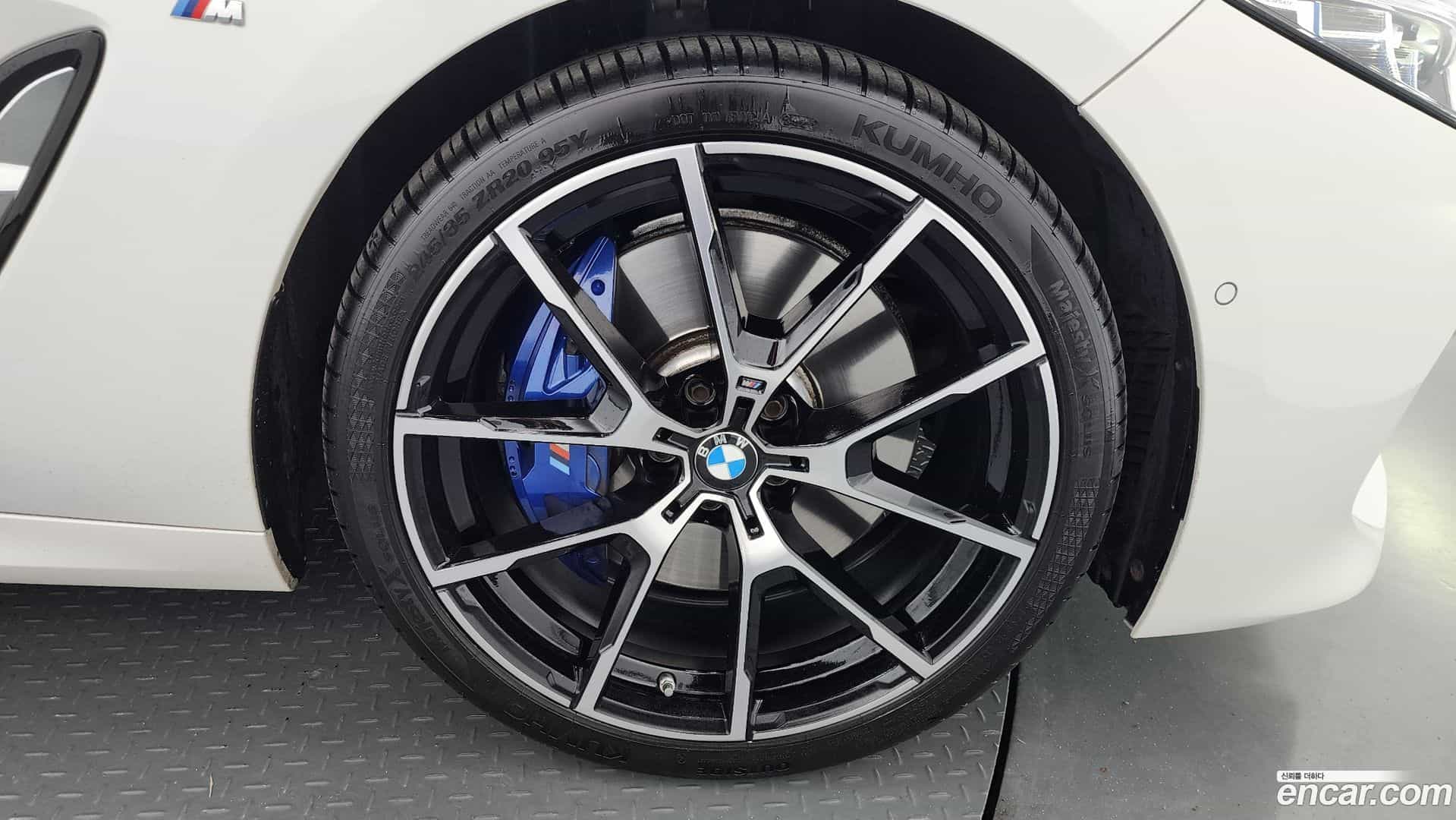 8-Series BMW 2022.5-OUTER-031