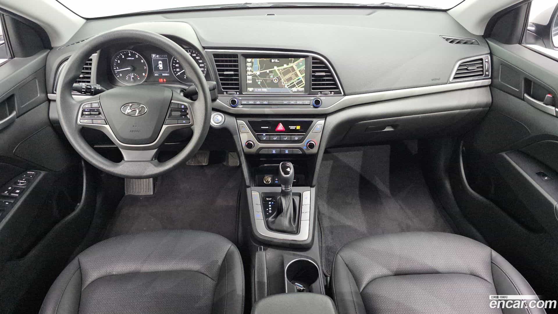 AVANTE Hyundai 2017.6-INNER-007