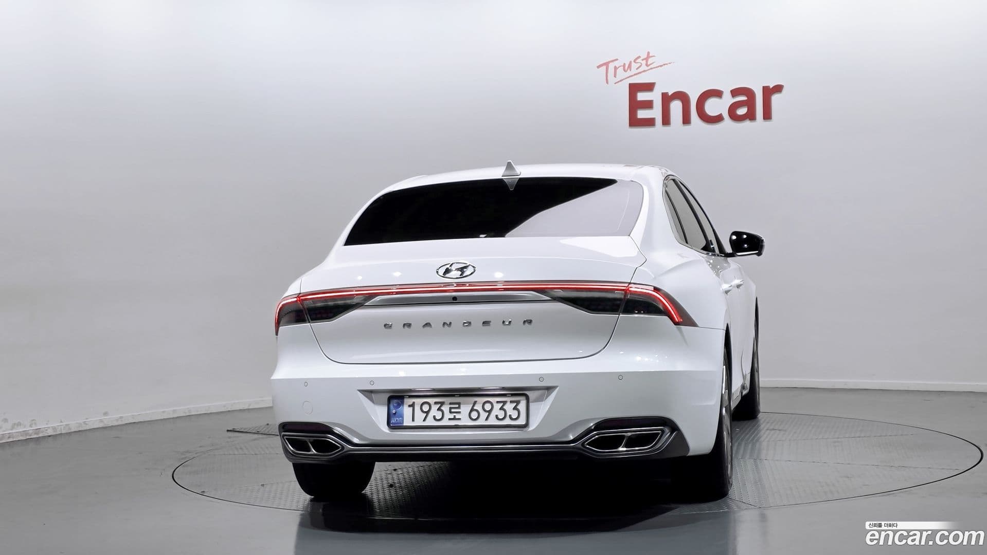 Main__Slider__Photo:Grandeur Hyundai 2022.6-3