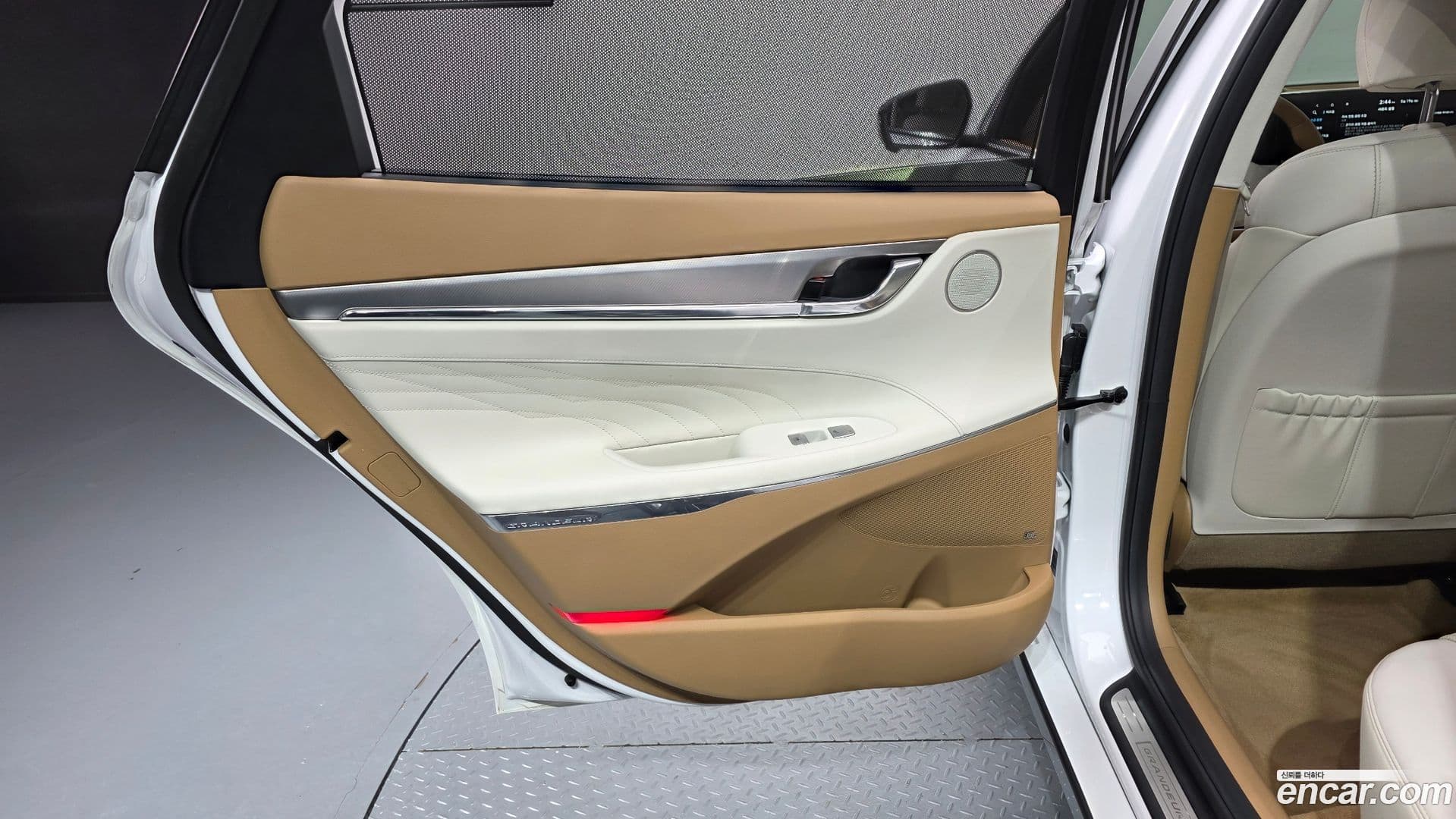 Main__Slider__Photo:Grandeur Hyundai 2022.6-24