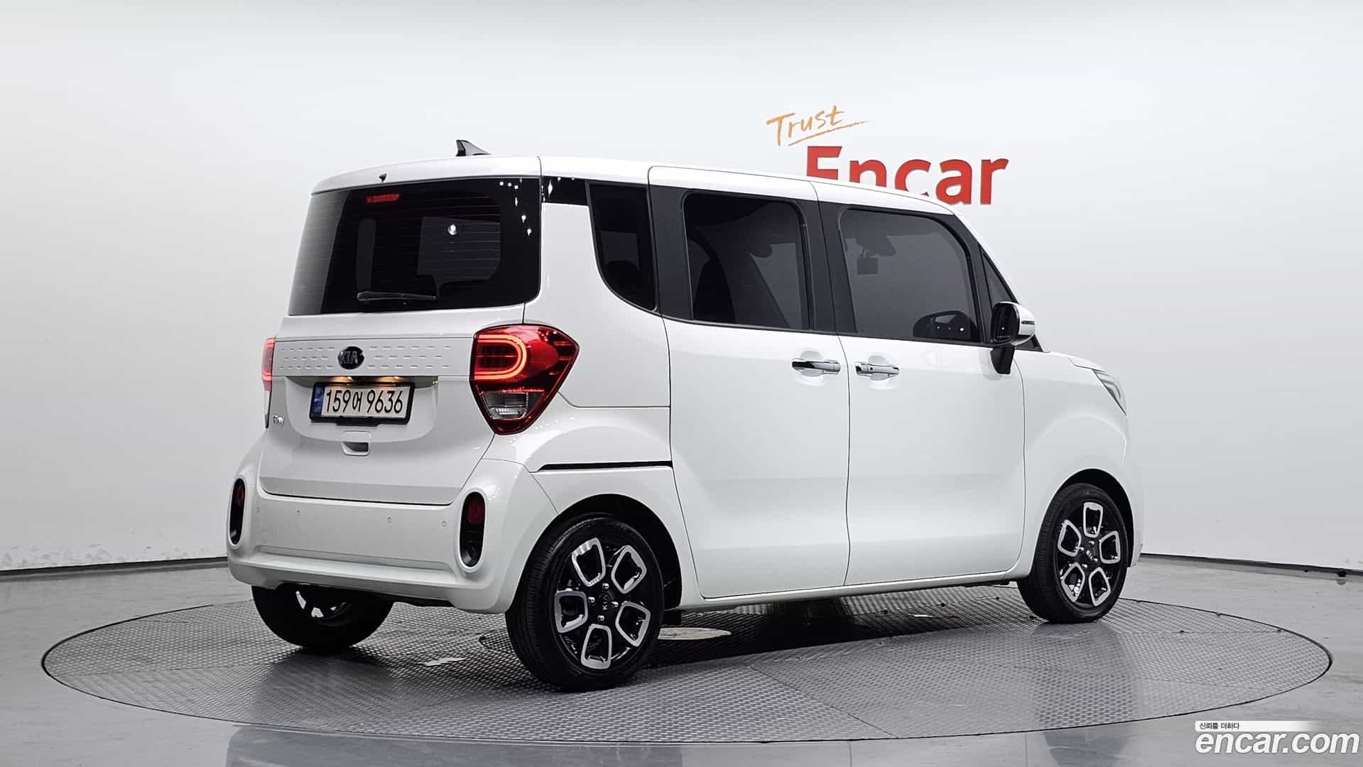 RAY Kia 2021.1-OUTER-002