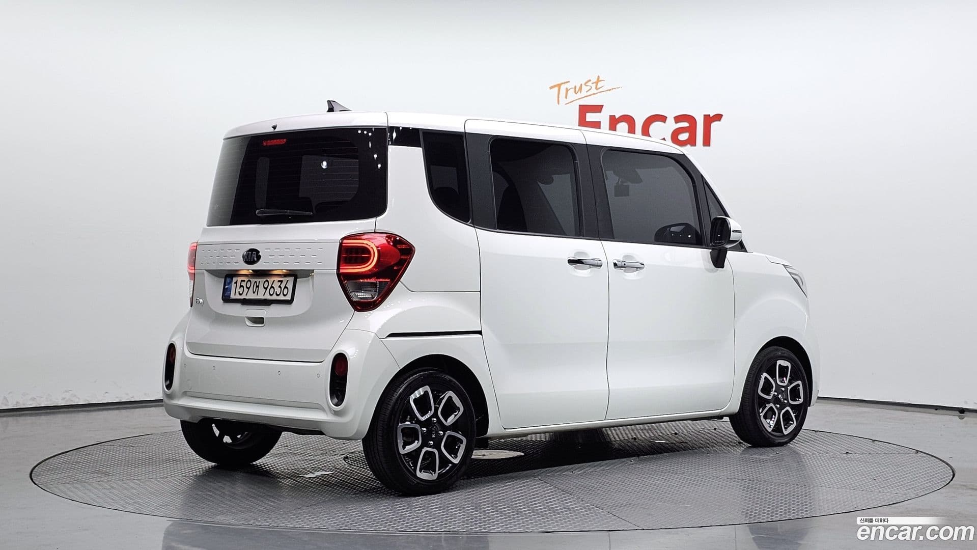 Main__Slider__Photo:RAY Kia 2021.1-1