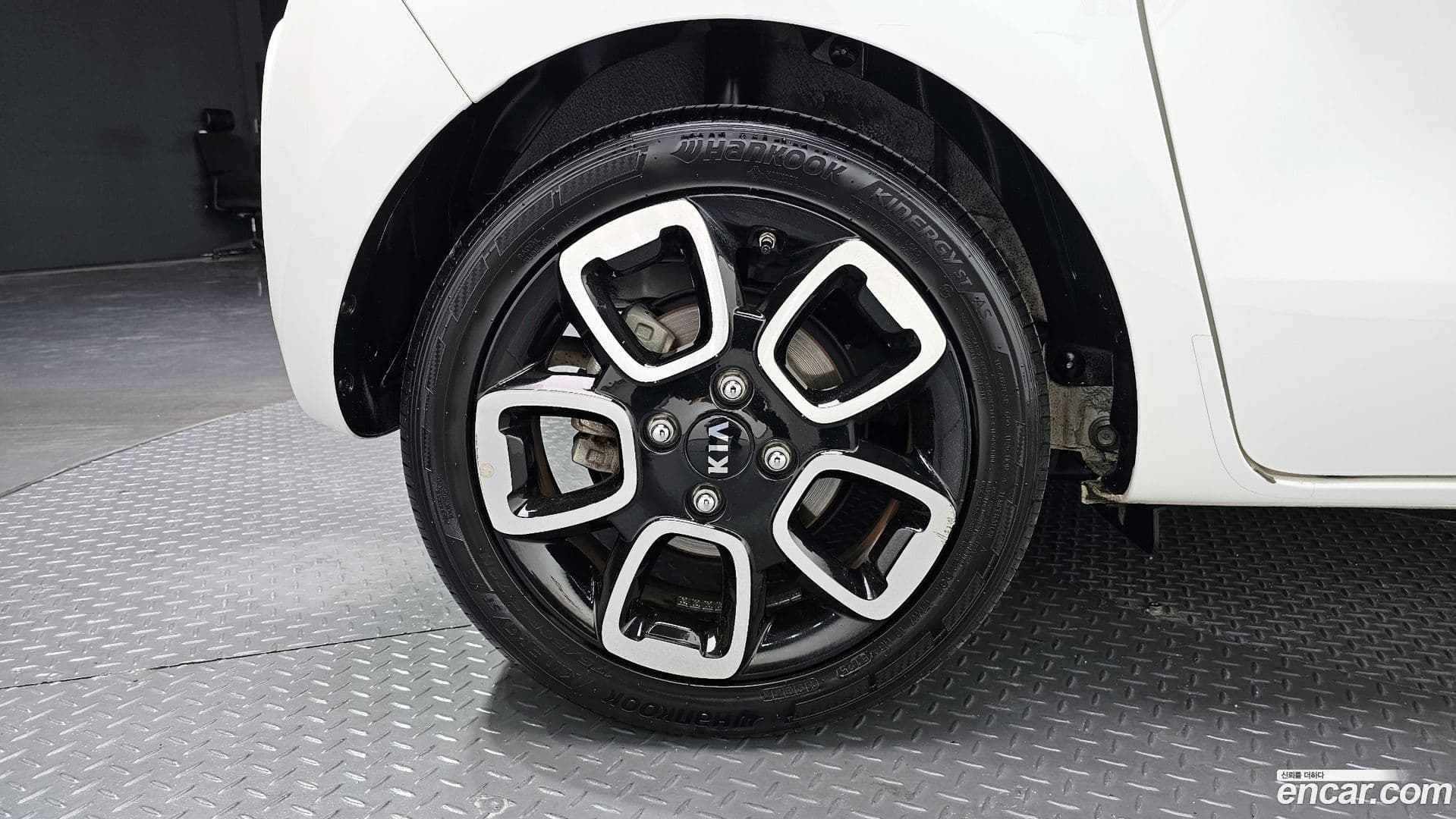 Main__Slider__Photo:RAY Kia 2021.1-20