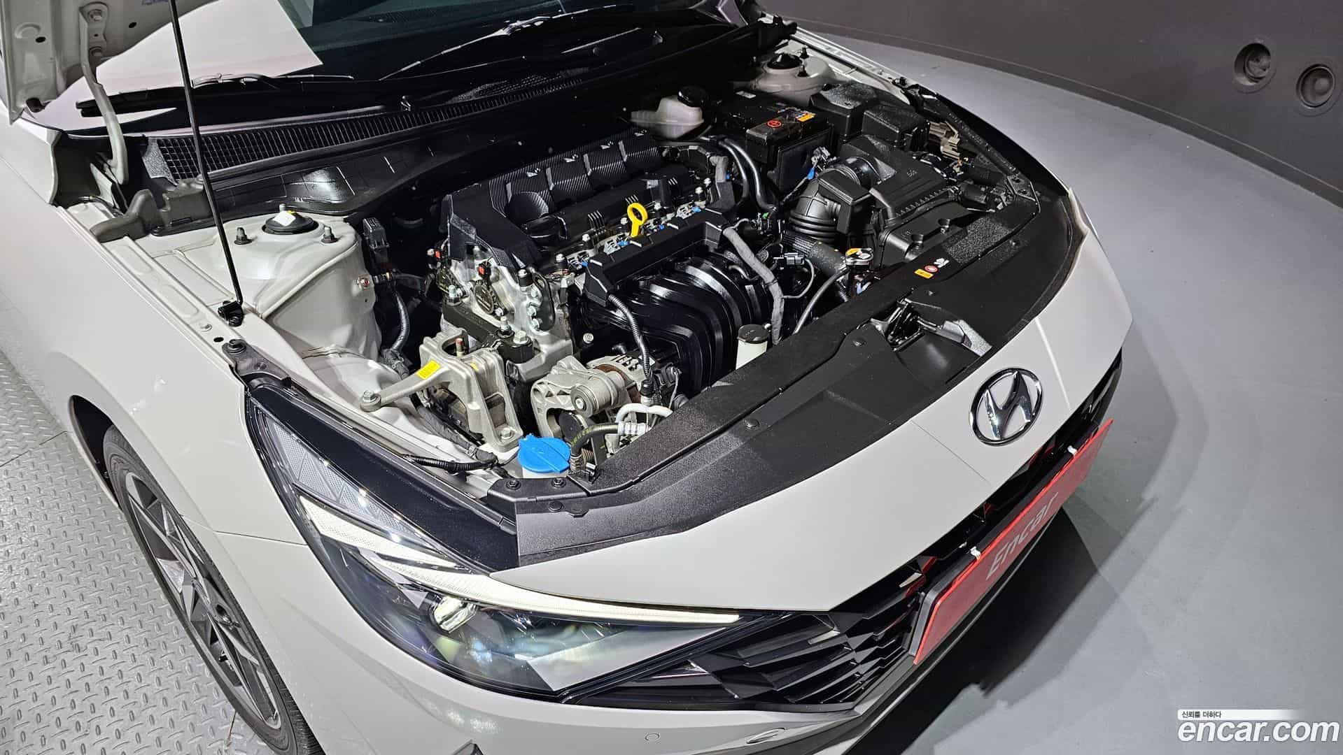 AVANTE Hyundai 2022.8-OUTER-006