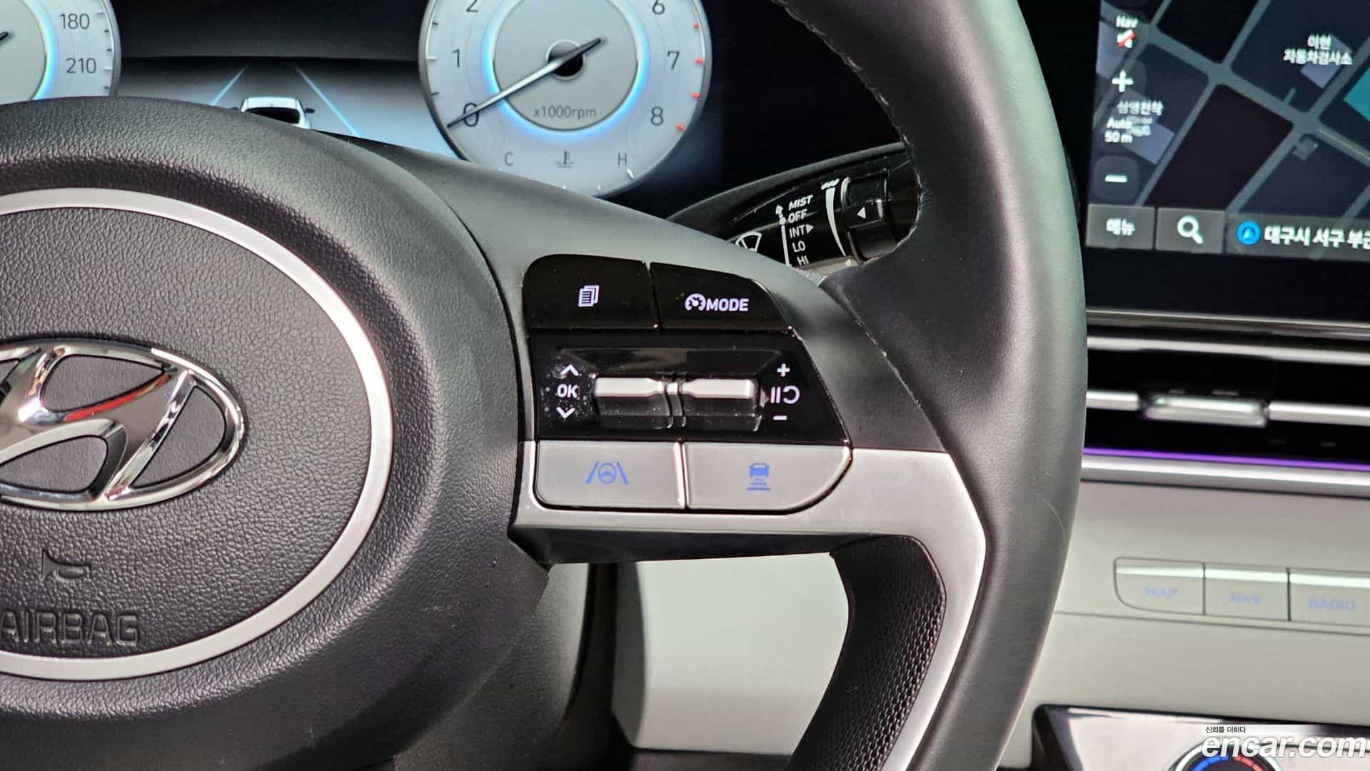 AVANTE Hyundai 2022.8-OPTION-020