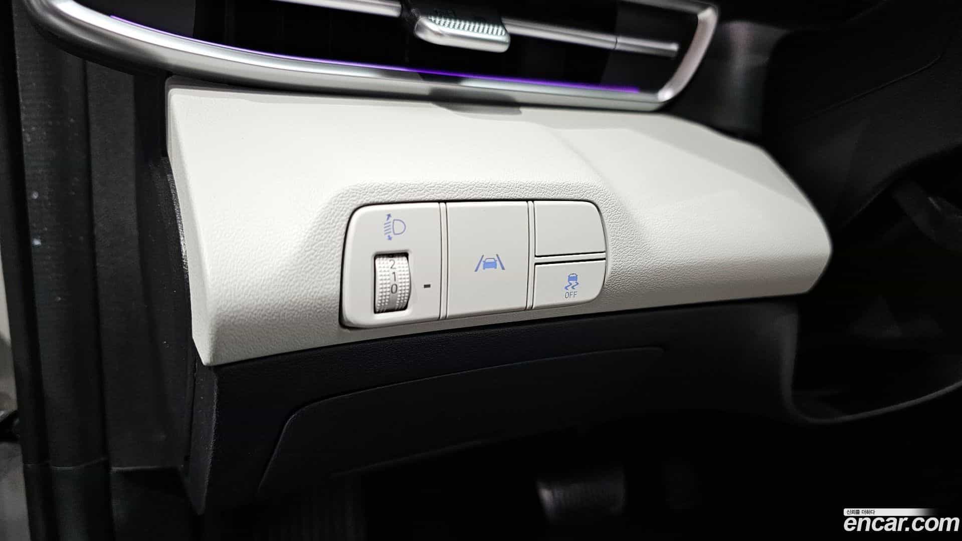 AVANTE Hyundai 2022.8-OPTION-022