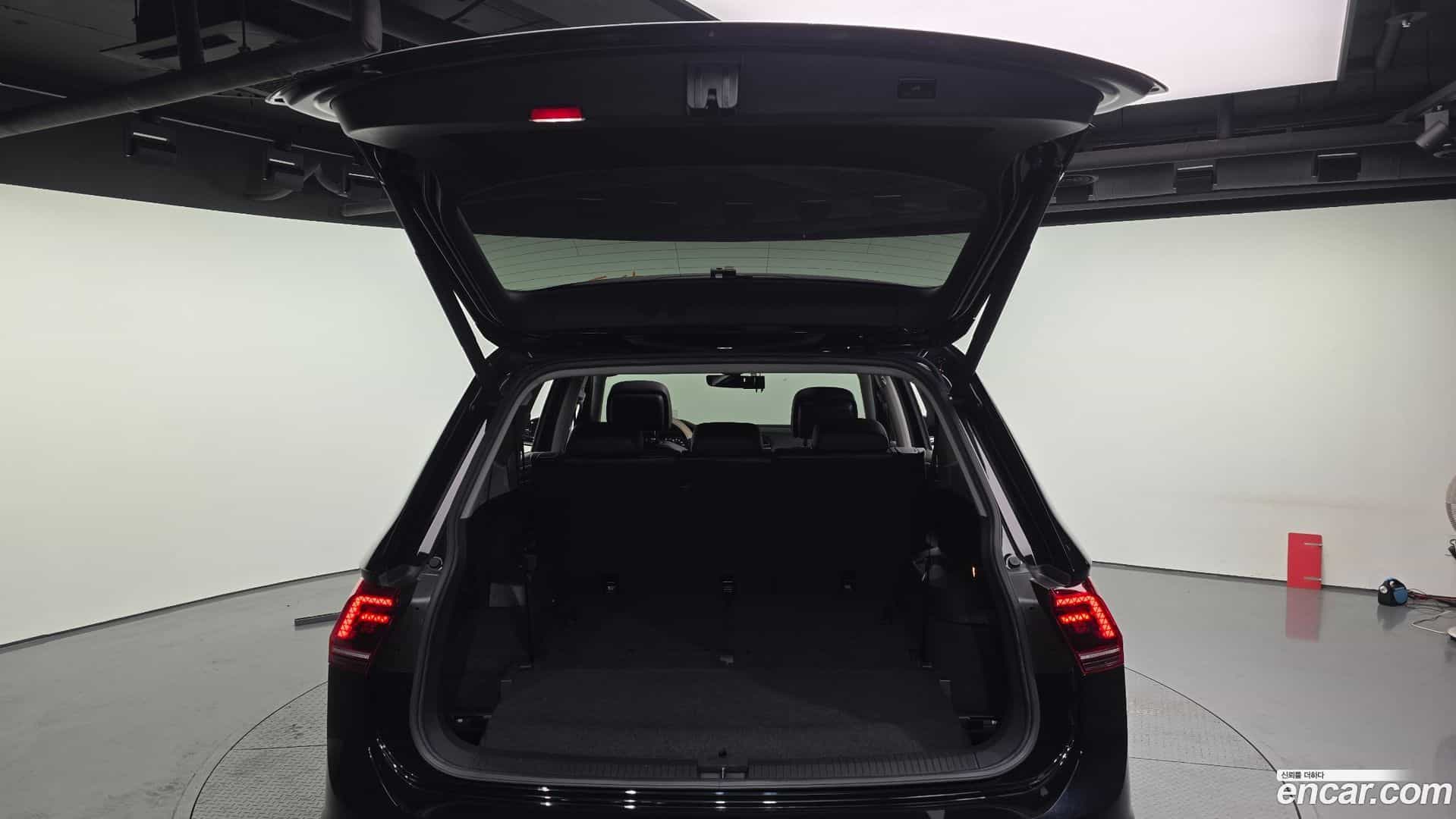 Tiguan Volkswagen 2020.4-OPTION-024
