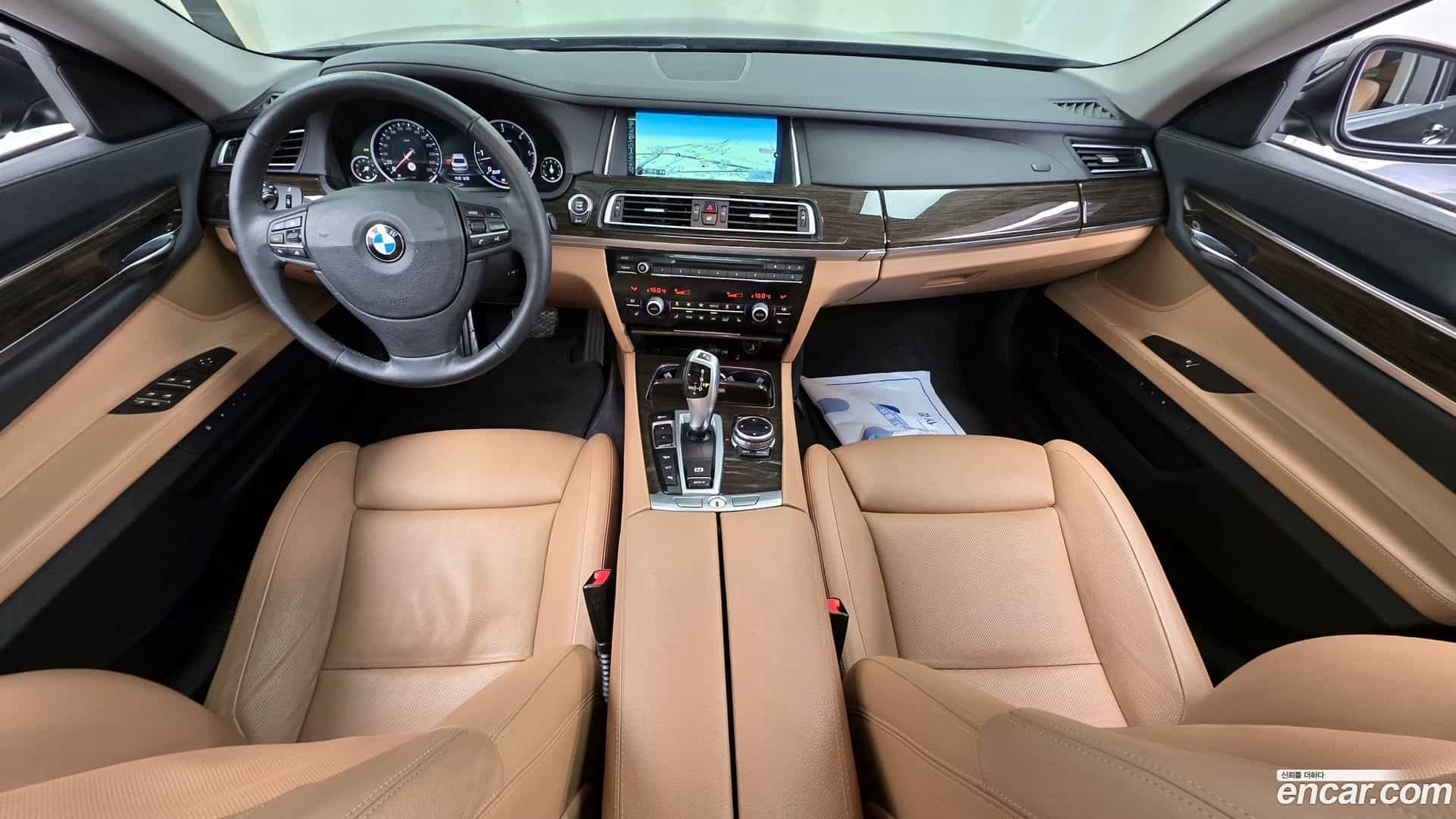 7-Series BMW 2014.1-INNER-007