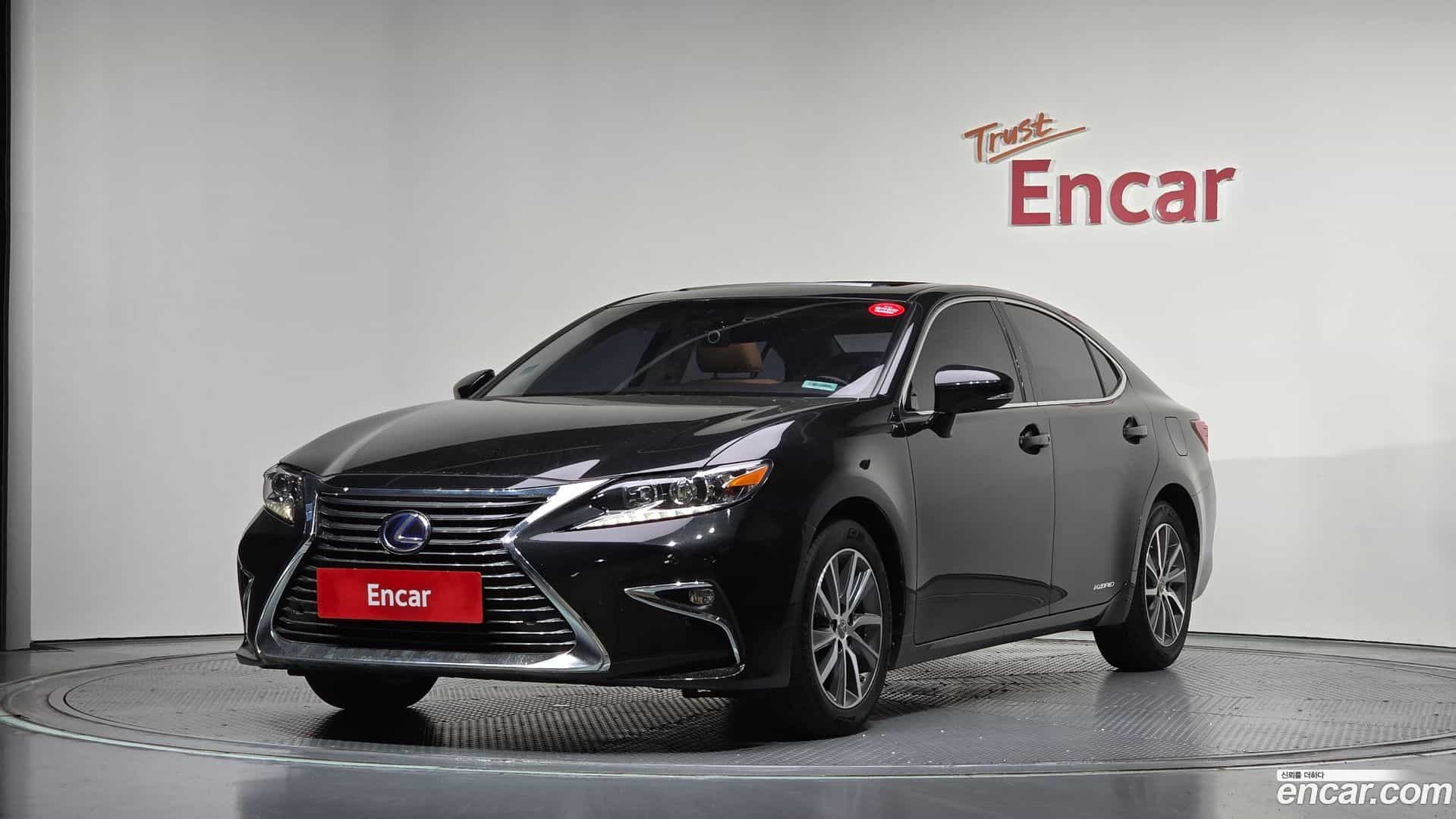 ES Lexus 2017.5-OUTER-001