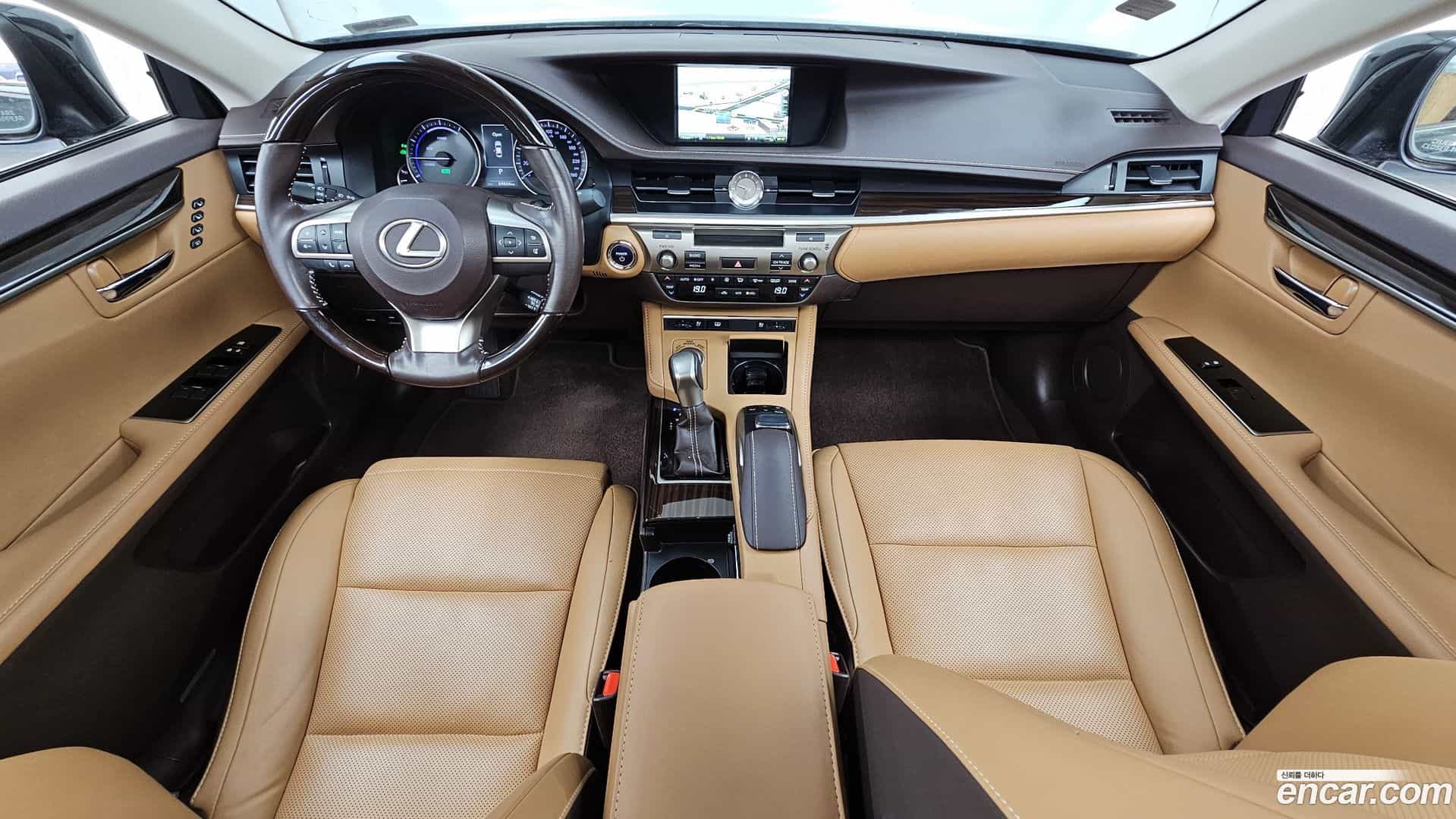 ES Lexus 2017.5-INNER-007