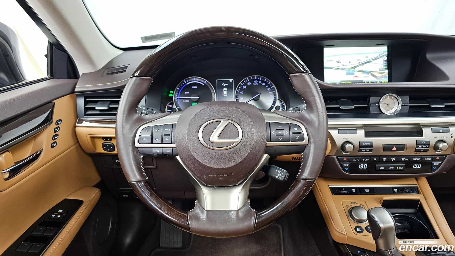 ES Lexus 2017.5-OPTION-017