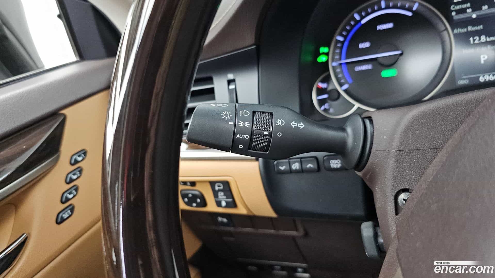 ES Lexus 2017.5-OPTION-048