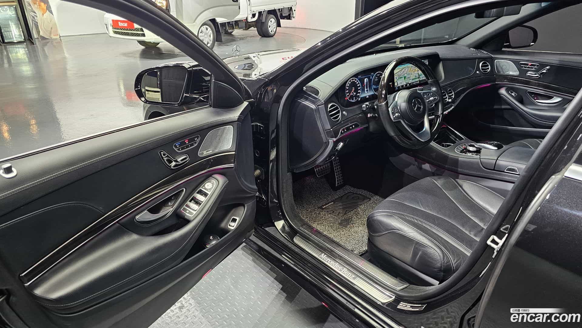 S-Class Mercedes-Benz 2018.4-INNER-010