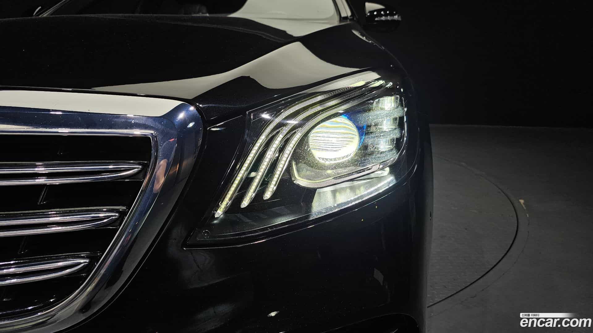 S-Class Mercedes-Benz 2018.4-OUTER-032