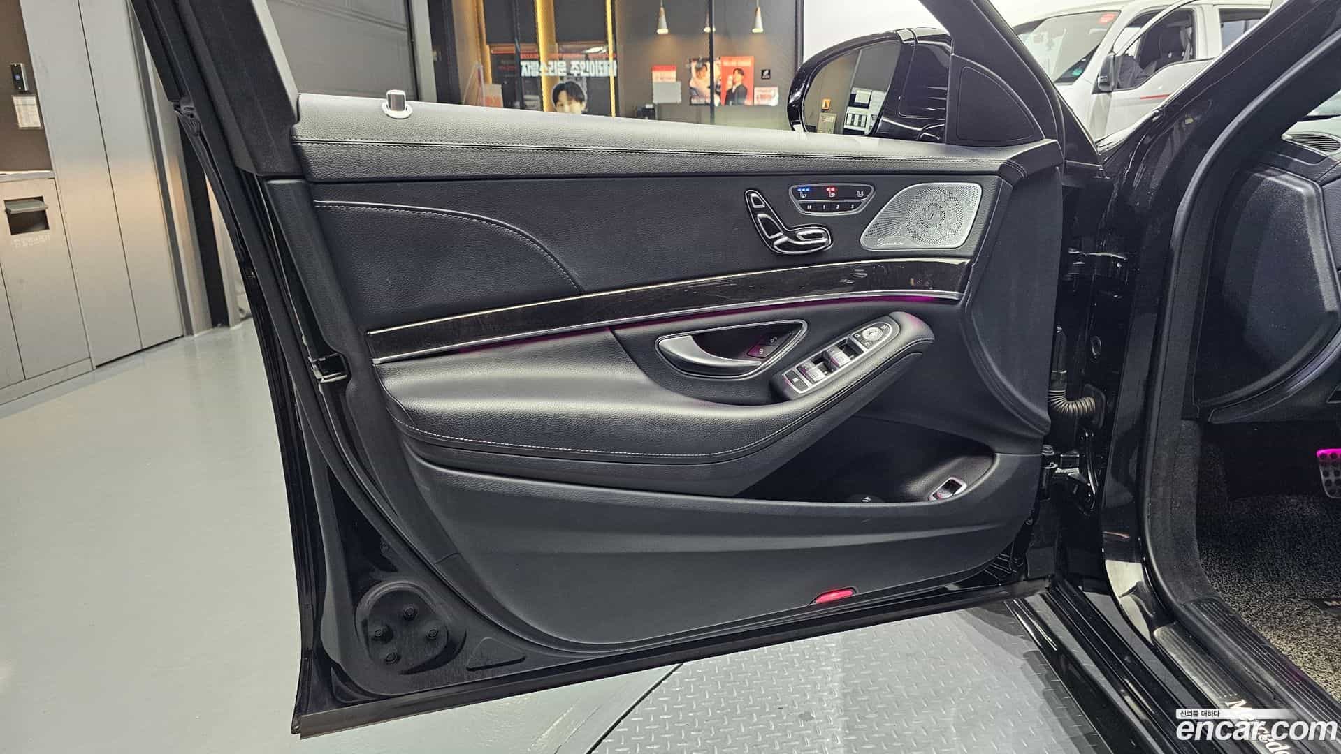 S-Class Mercedes-Benz 2018.4-INNER-034