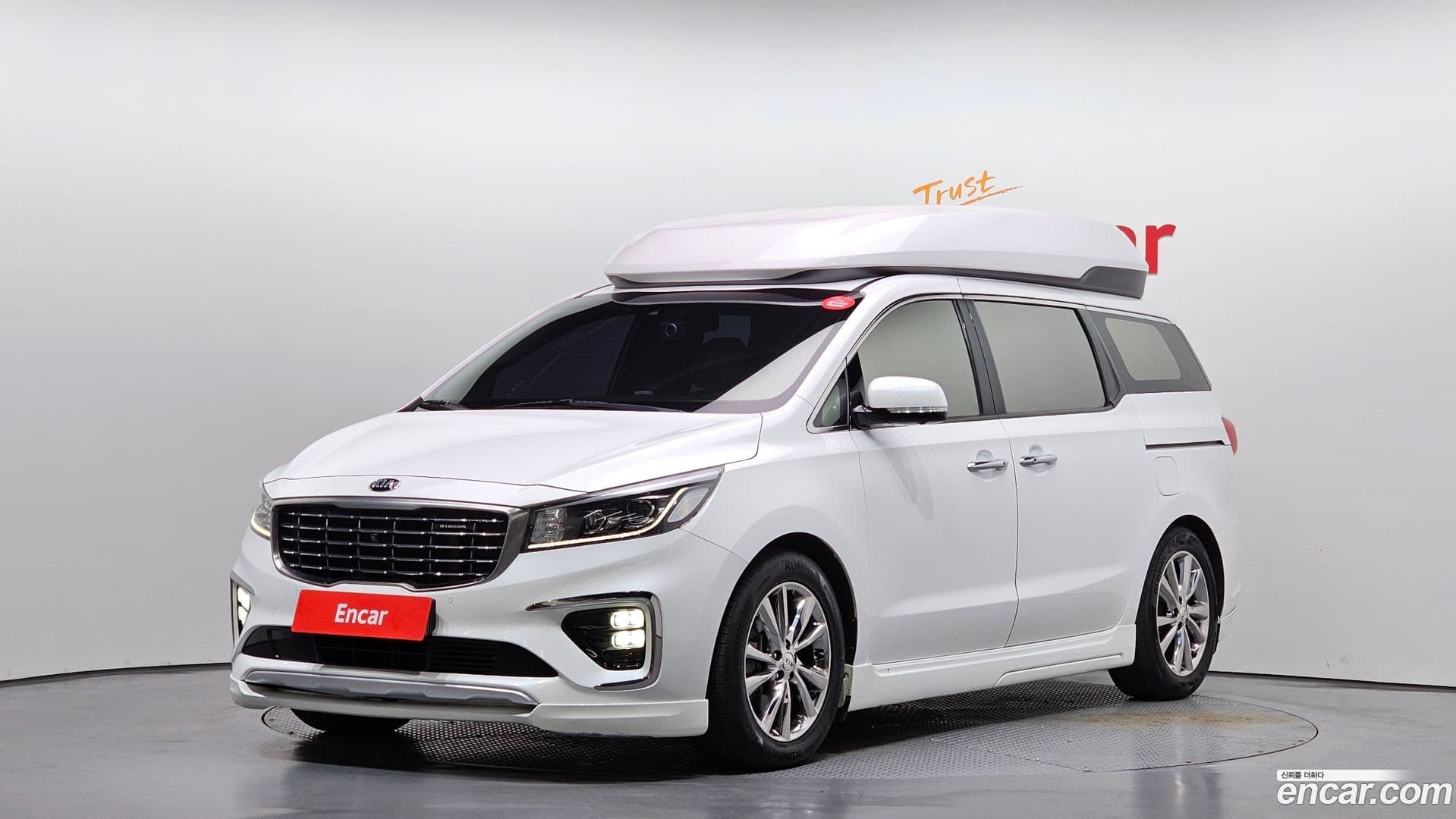 Main__Slider__Photo:Canival Kia 2019.2-0