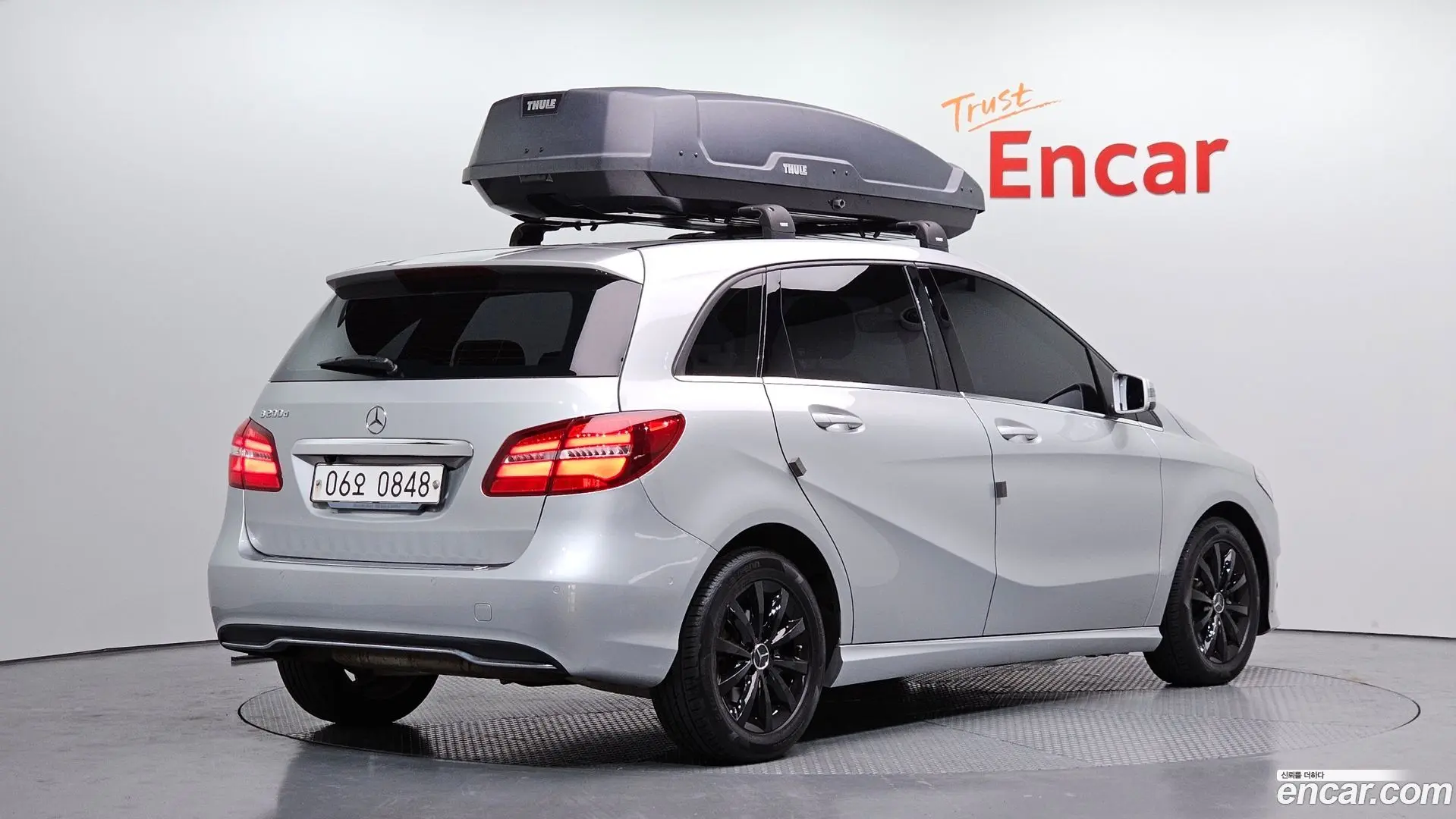 Main__Slider__Photo:B-Class Mercedes-Benz 2016.2-1