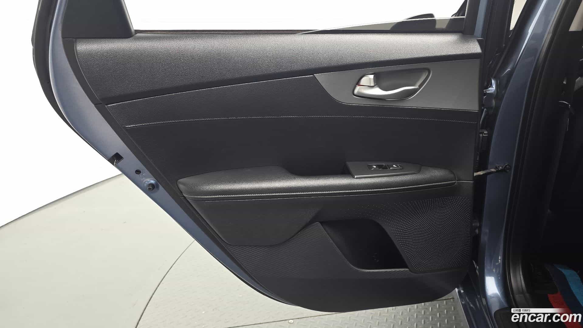 K3 Kia 2018.2-INNER-035