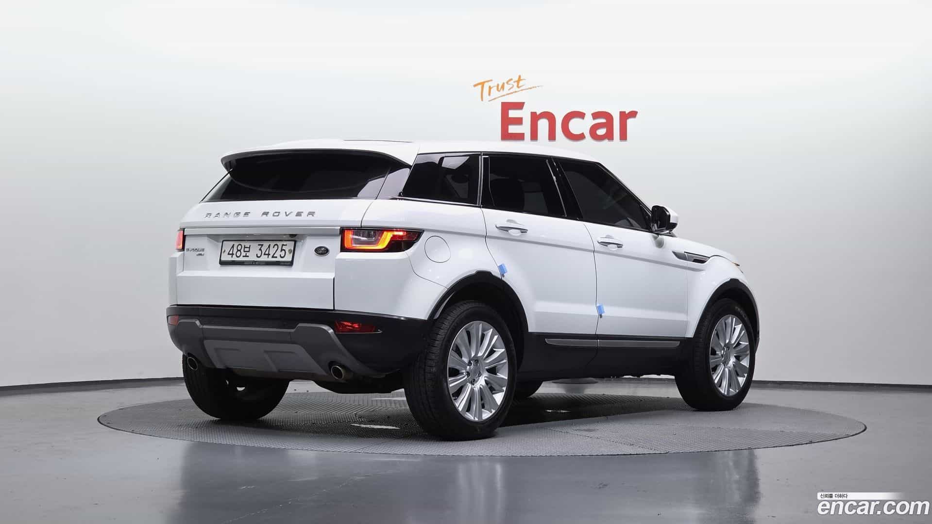 Range Rover Evoque Land Rover 2018.2-OUTER-002