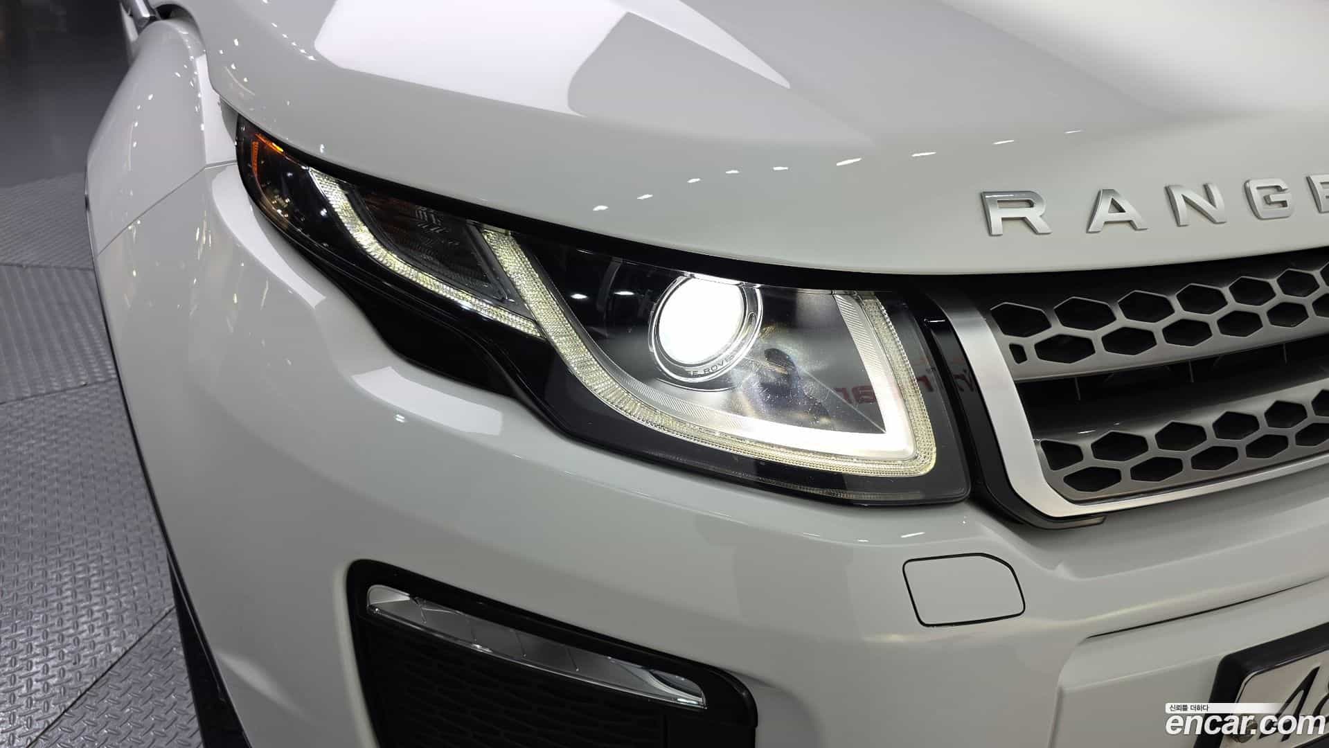 Range Rover Evoque Land Rover 2018.2-OUTER-032