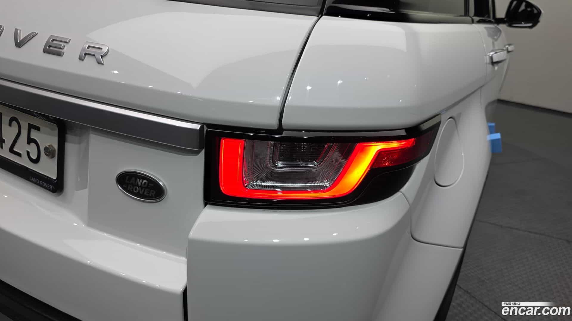 Range Rover Evoque Land Rover 2018.2-OUTER-033