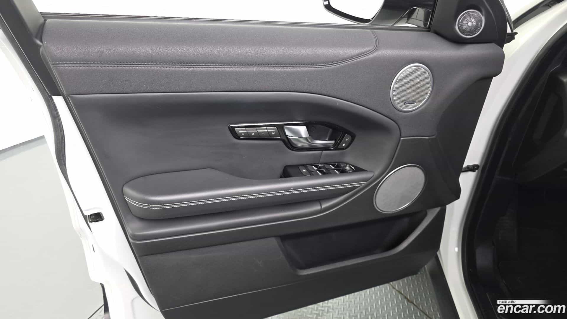 Range Rover Evoque Land Rover 2018.2-INNER-034