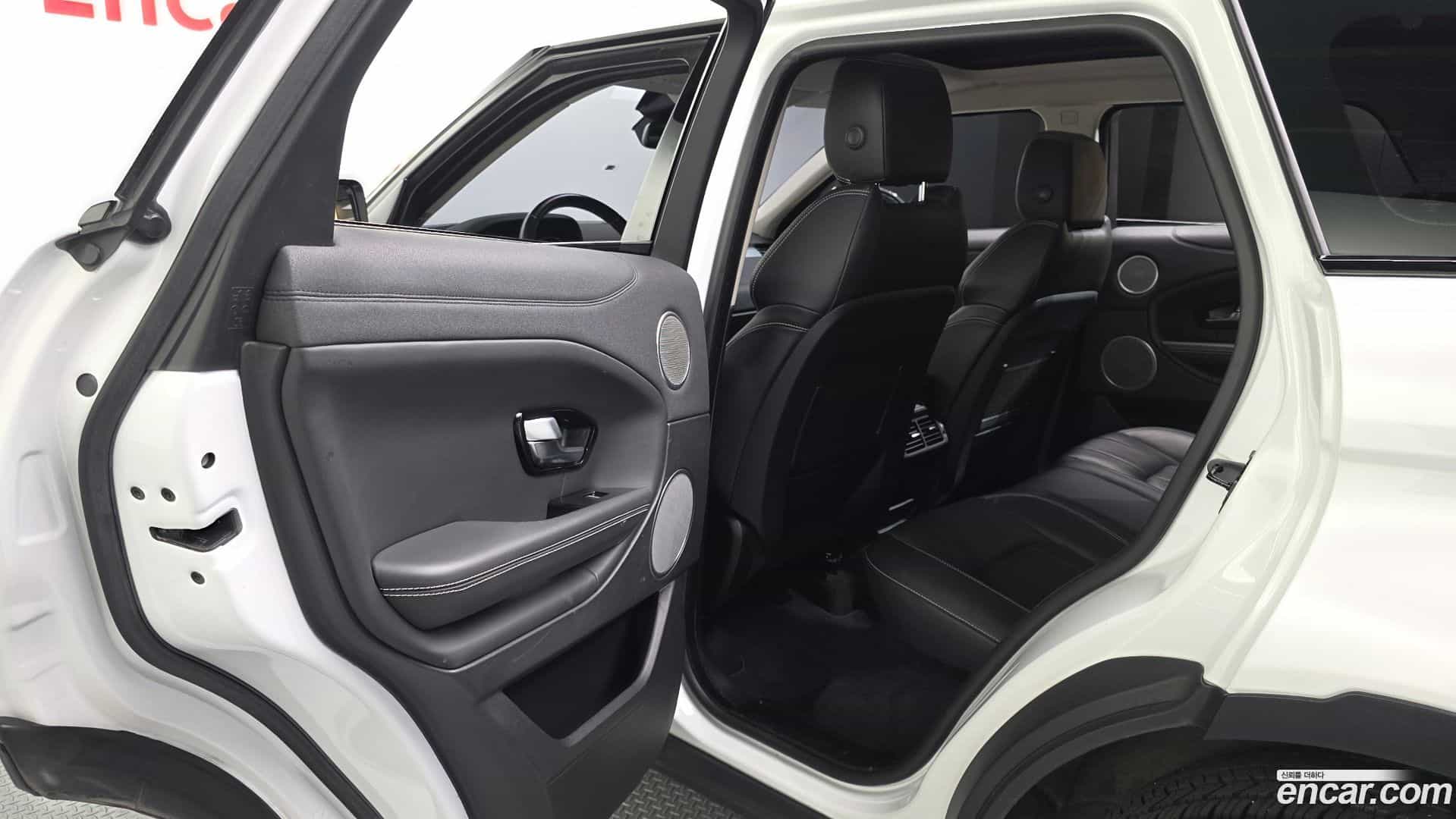 Range Rover Evoque Land Rover 2018.2-INNER-036