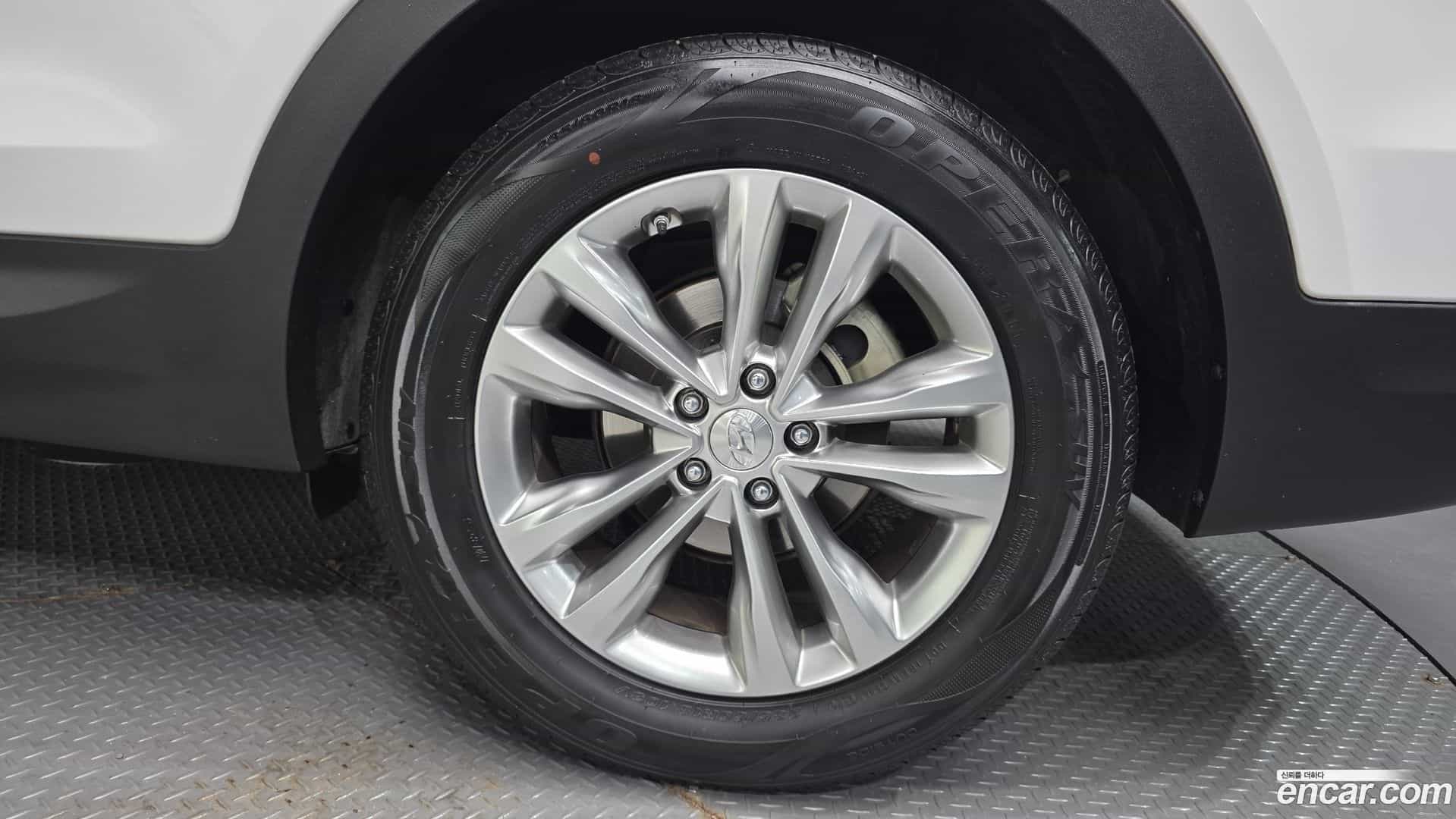 Santafe Hyundai 2016.6-OUTER-031