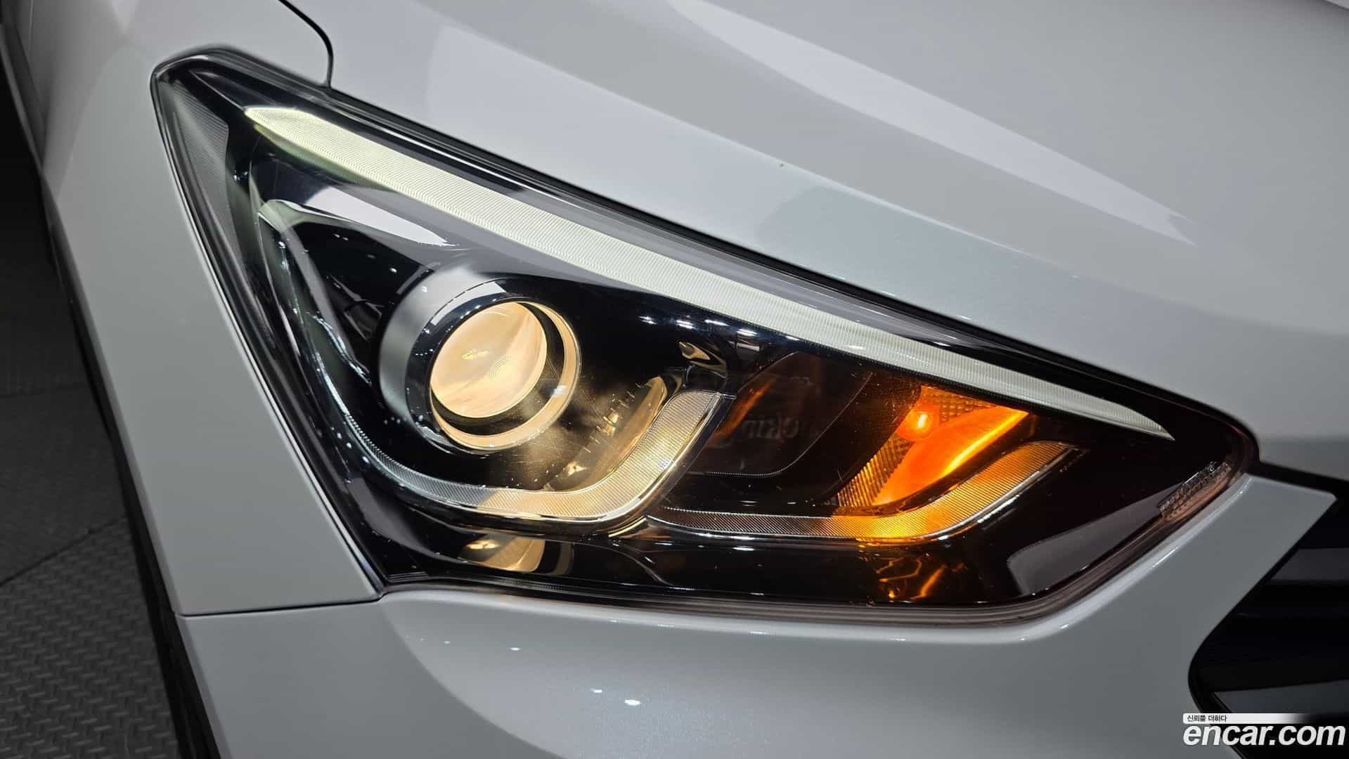 Santafe Hyundai 2016.6-OUTER-032