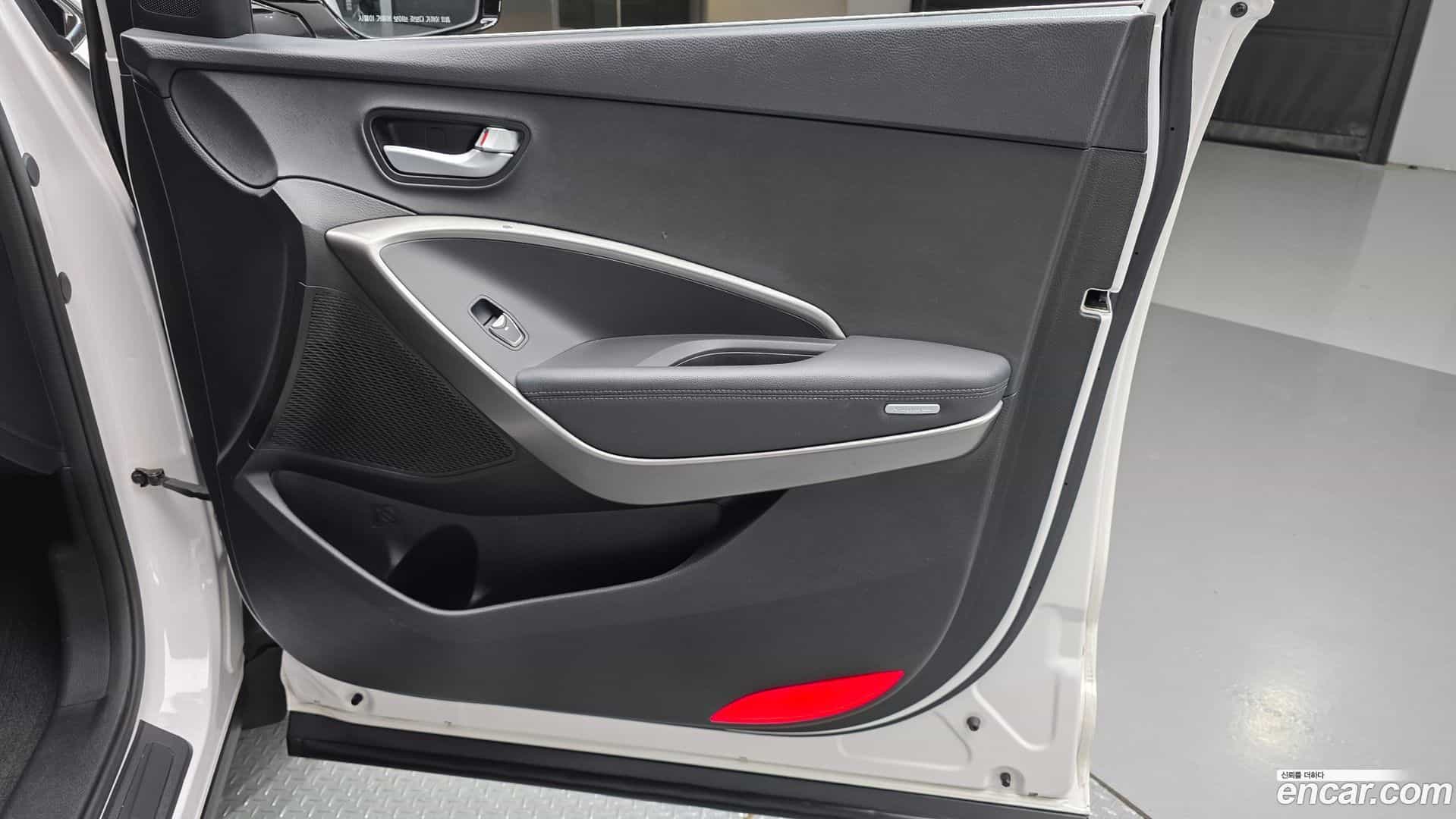 Santafe Hyundai 2016.6-INNER-035
