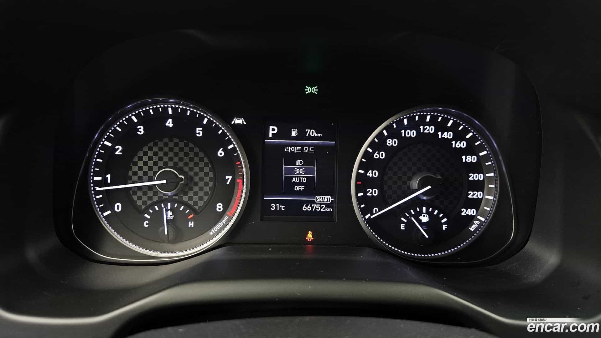 AVANTE Hyundai 2019.6-INNER-008