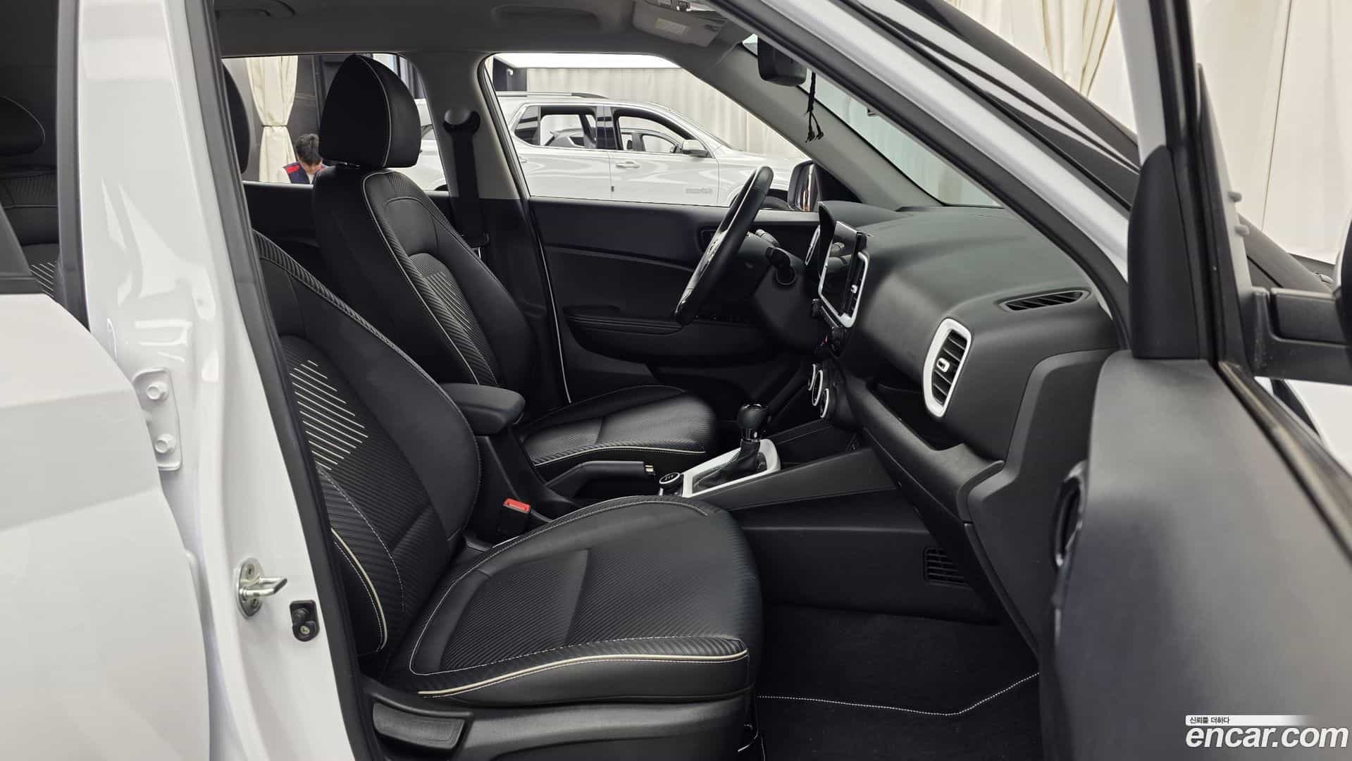 Venue Hyundai 2019.10-OPTION-015